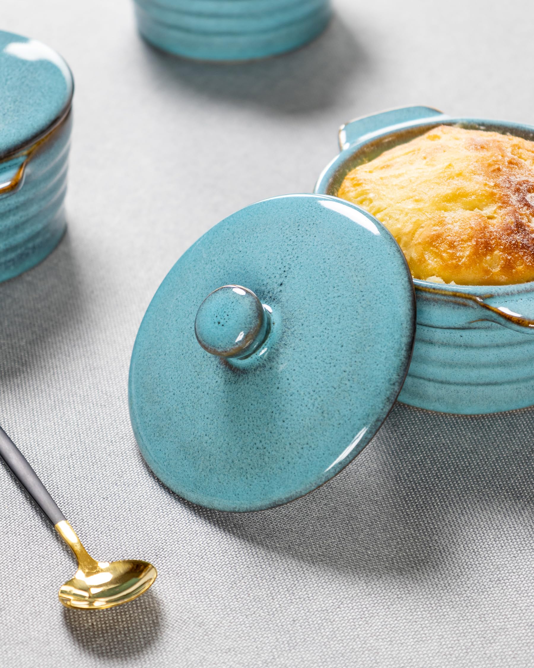 HENXFEN LEAD Mini Cocottes en Grès, 230ml Ramequins Soufflés avec Couvercle, Lot de 4 Petits Ramequins Crème Brûlée, Bleu réactif