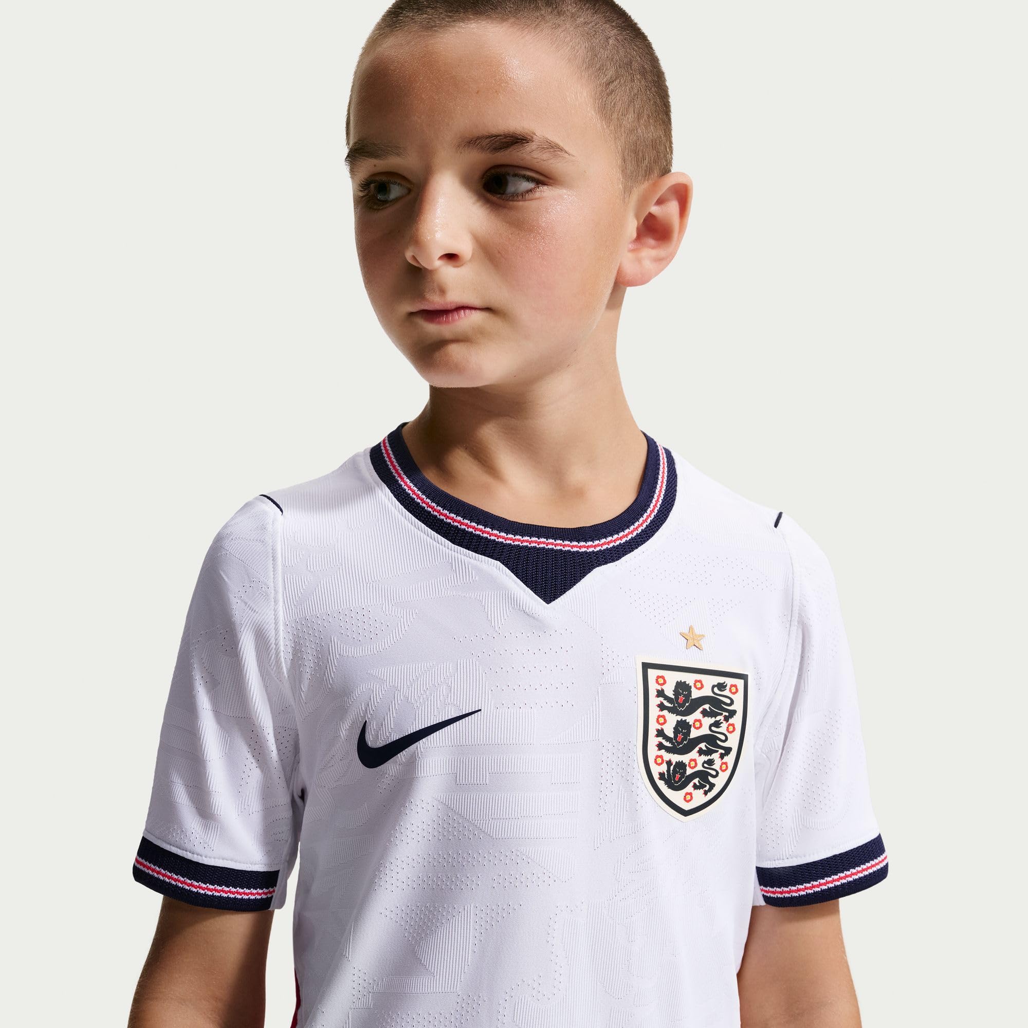 NIKE Koszulka piłkarska Uniseks - dzieci England 2026/27 Heimspiel Nike Aero-fit Authentic Fußballtrikot (Ältere Kinder)