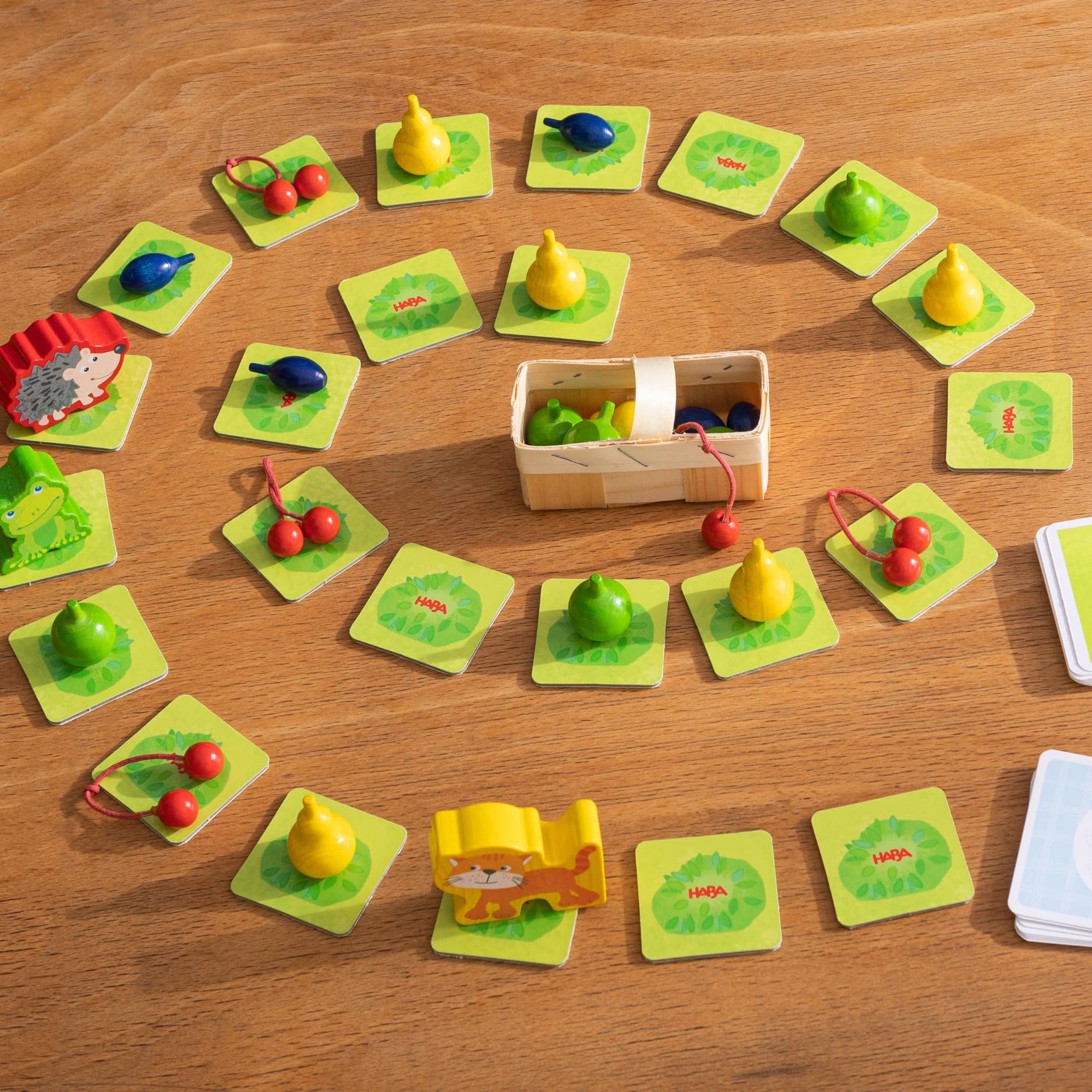 HABA 302282 - Mi Gran Colección de Juegos El Frutal, colección de 10 Juegos Infantiles de Mesa ambientados en El Frutal. Más 3 años.