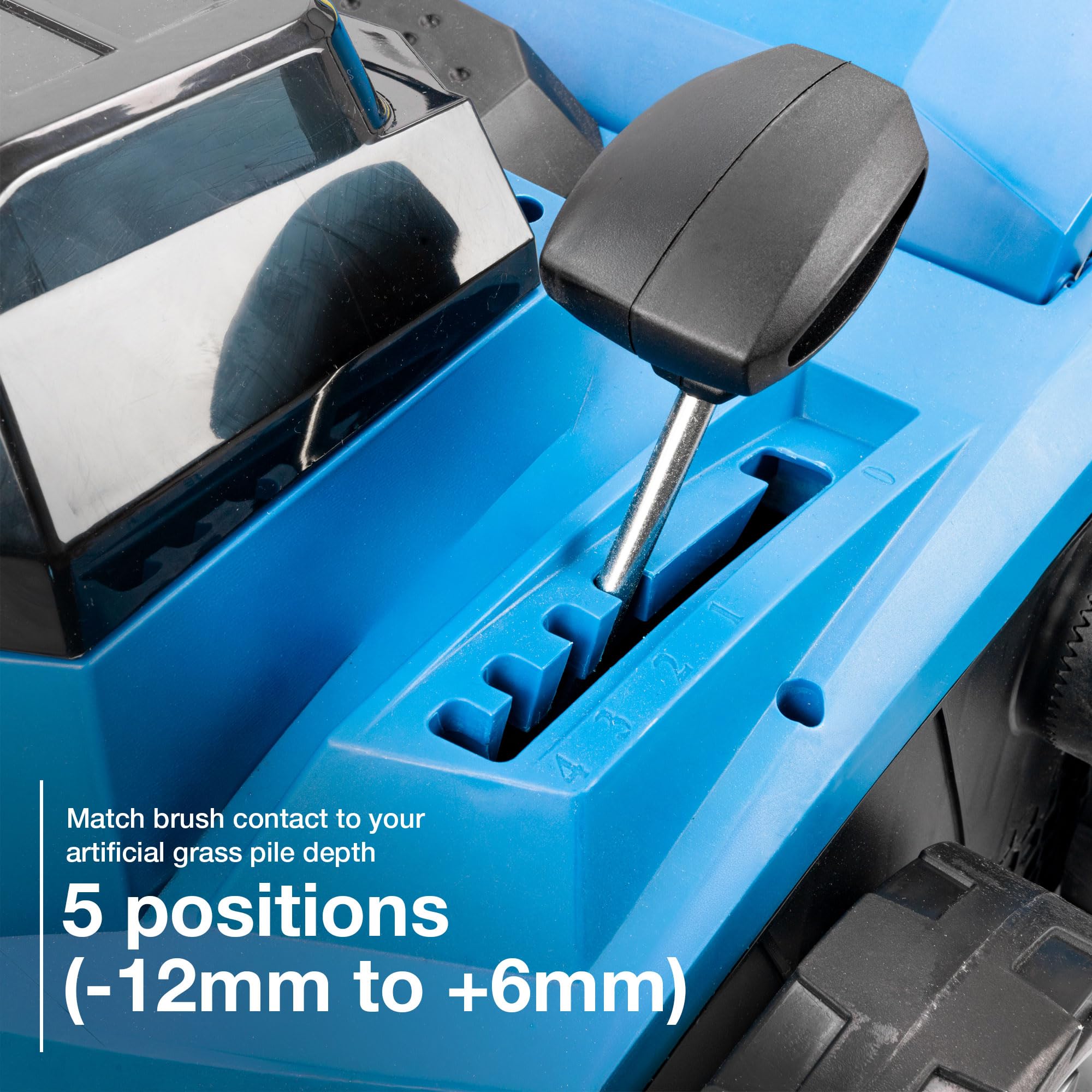 Hyundai Spazzatrice artificiale senza fili da 38 cm 40 V (2 x 20 V), motore senza spazzole, borsa di raccolta da 45 l, 5 impostazioni di altezza, 2 batterie da 4,0 Ah e caricabatterie