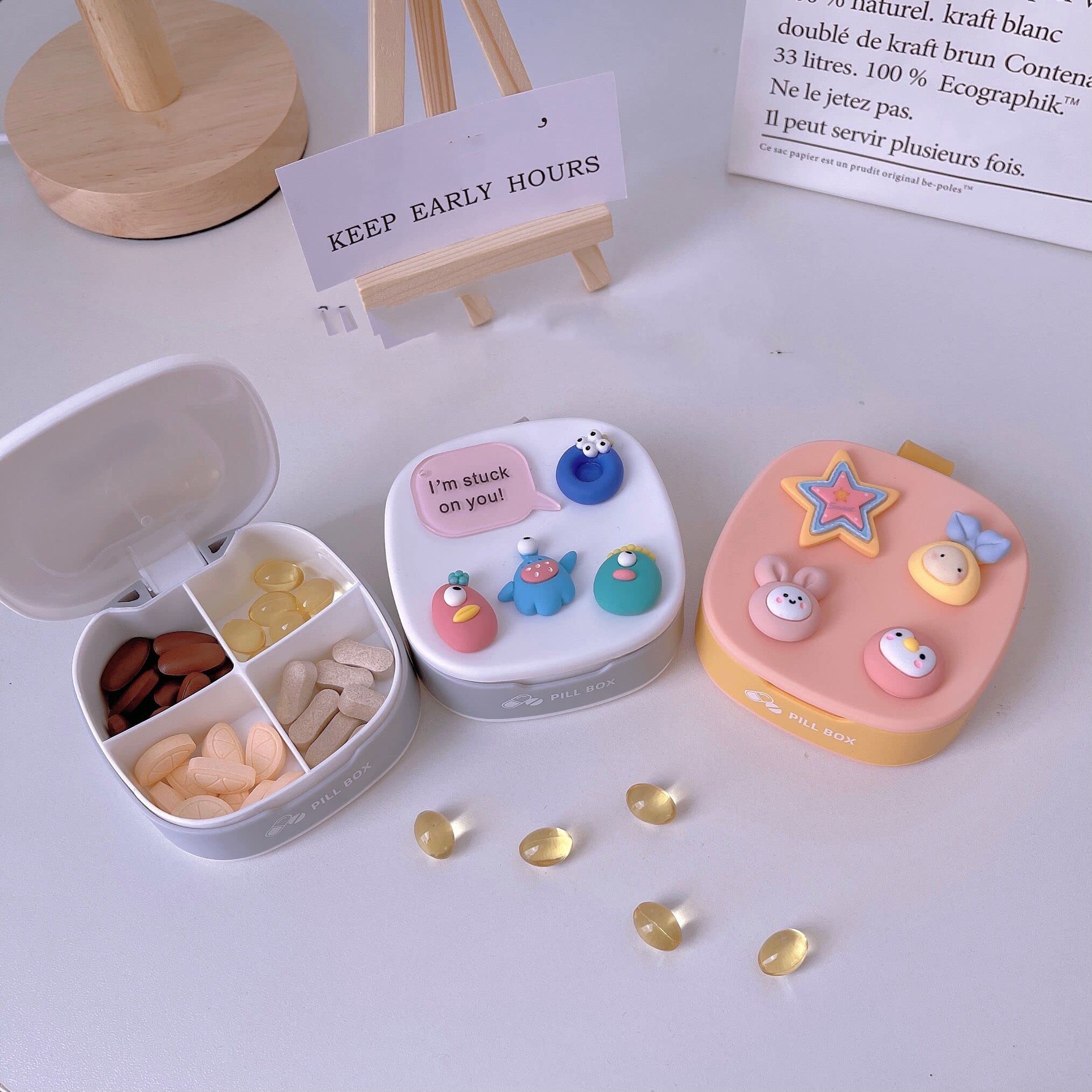 Amazon.co.jp: AZLNRMU 4コンパートメント かわいい旅行用ピル