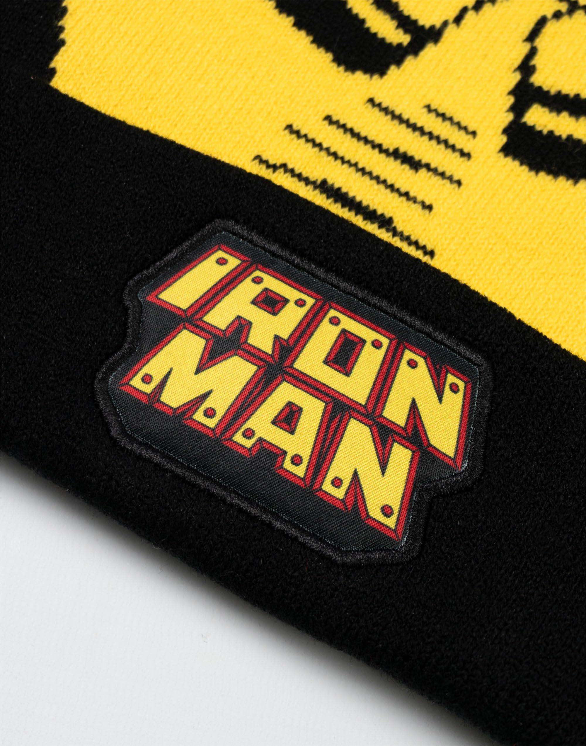 Marvel Iron Man Jungen Mütze und Handschuhe, Rot, Winterwärme, Accessoires mit Iron Man Grafik, Kinderausrüstung für kaltes Wetter, perfekt für Outdoor-Abenteuer, Merch