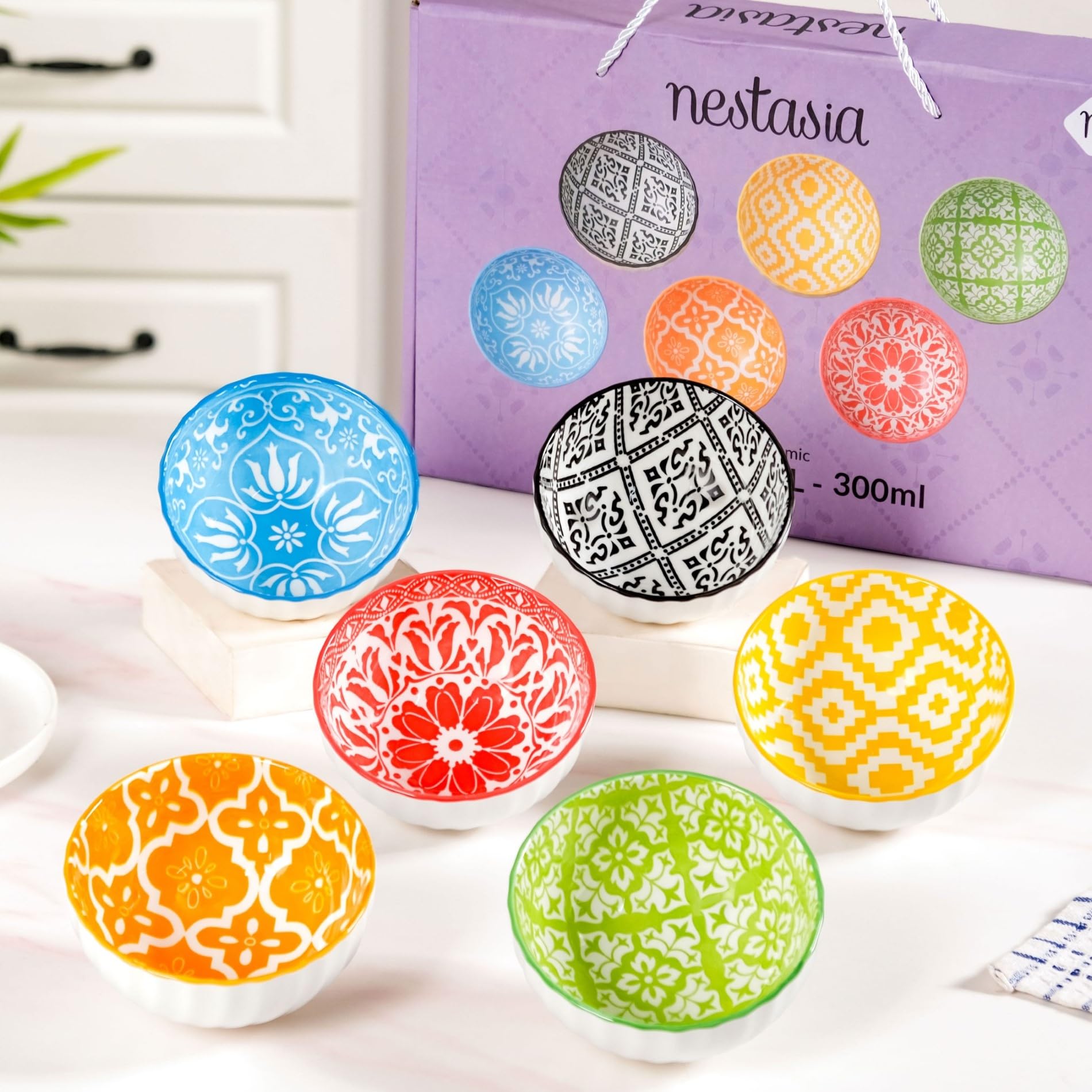 Nestasia Ceramic Snack Bowls Set of 6 (300 ml Each) - Multicolour Patterned Microwave Safe Side Bowls for Serving Noodles, Ramen, Soups or Curries - Ideal for Gifting