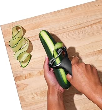 Amazon｜OXO 皮むき器 Y字 ピーラー ステンレス 持ちやすい