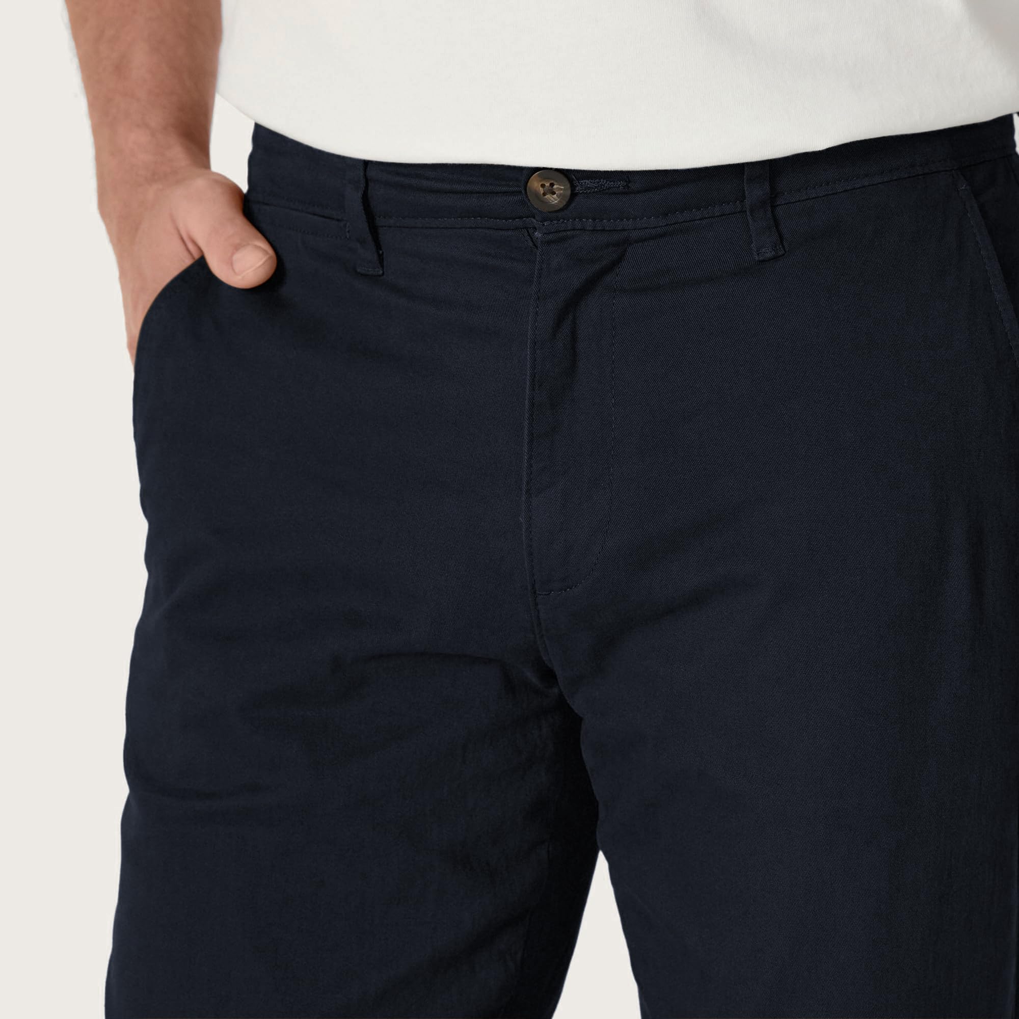 Amazon Essentials Men's Athletic Fit Casual Stretch Chino Work Trousers (Available in Big & Tall) — view 4