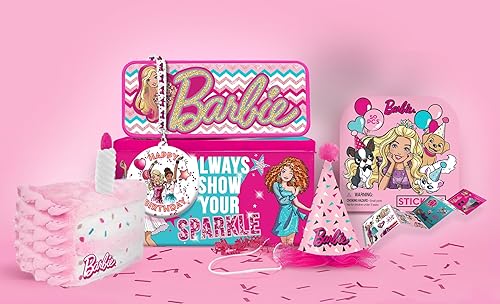 Miniatura 1 de Juego de regalo de fiesta de cumpleaños de Barbie, caja de lata, estuche de lápiz, calcomanías, collar de cumpleaños, felpa y sombrero de cumpleaños