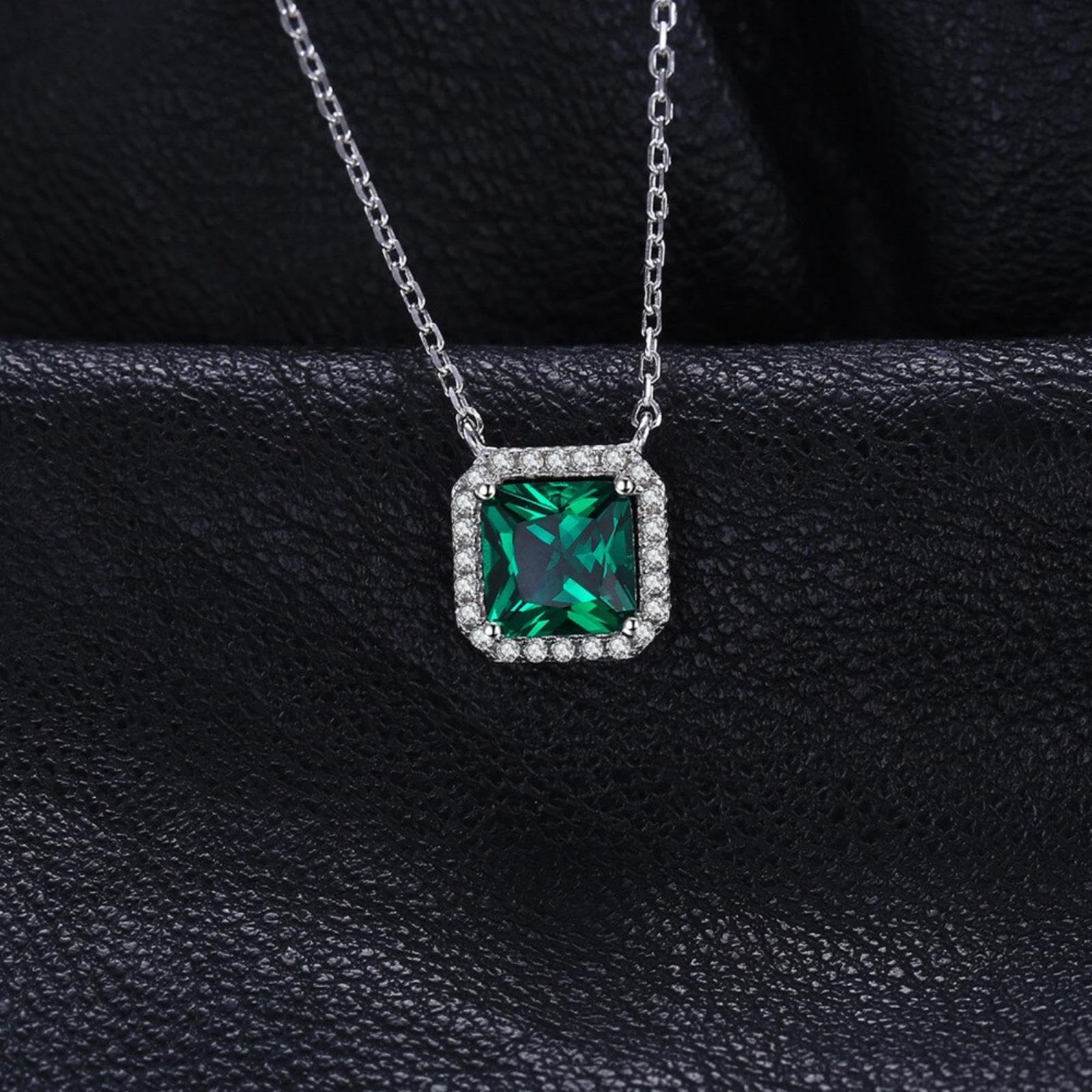 Collana con Pendente in Argento Sterling 925 con Smeraldo Nano Simulato Quadrato da 1,7 Carati per Donna Regalo Girocollo con Pietre Preziose Verdi 45 Cm