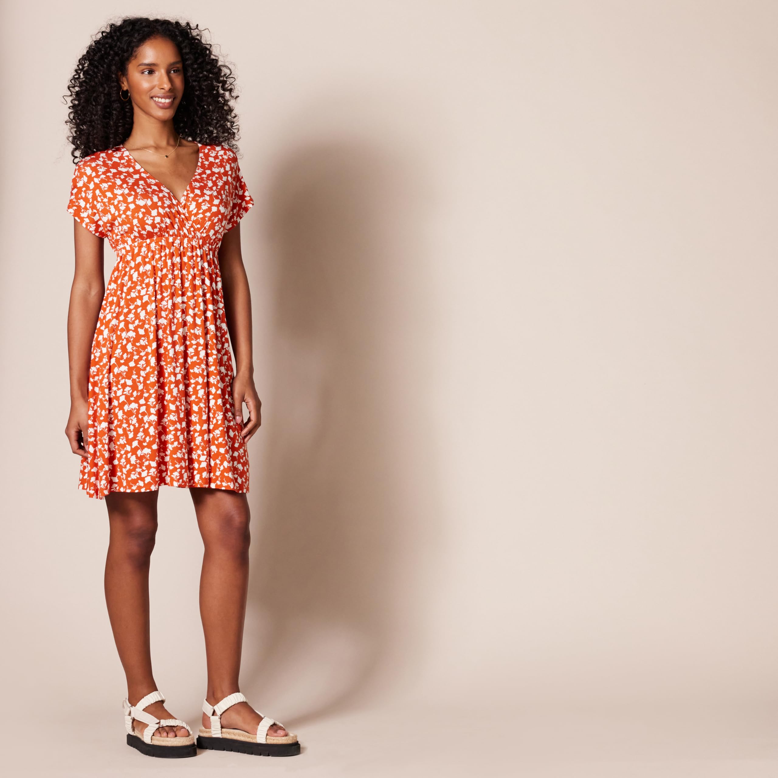 Amazon Essentials Mujer Vestido Cruzado (Disponible en Tallas Grandes)