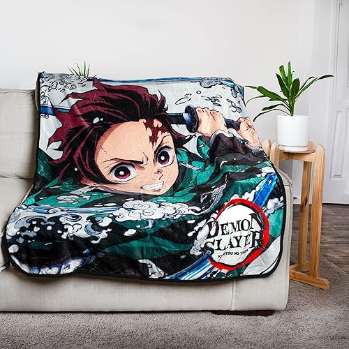 Miniatura 3 de JUST FUNKY Demon Slayer Tanjiro Kamado - Manta de felpa  Manta de 45 x 60 pulgadas con Tanjiro y Nezuko  Decoración del hogar  Manta de anime