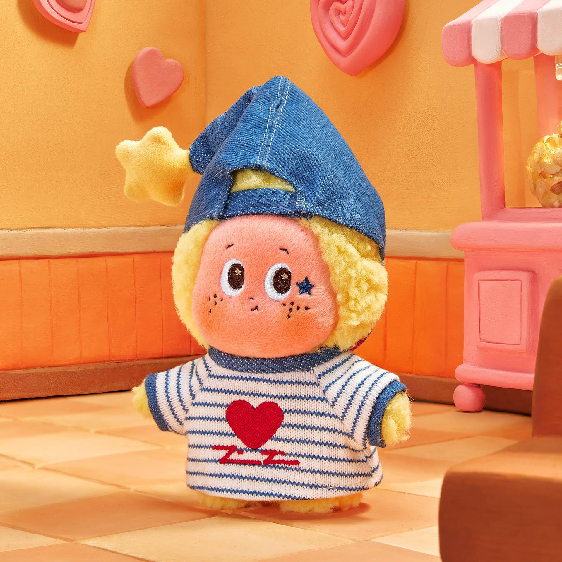 POP MART Twinkle Twinkle Crush On You Series-Plush Pendant Blind Box, Random Design Action Figures, Collectible Toys for Home Decor, Birthday Gifts for Girls Boys Women Men, Single Box - 4