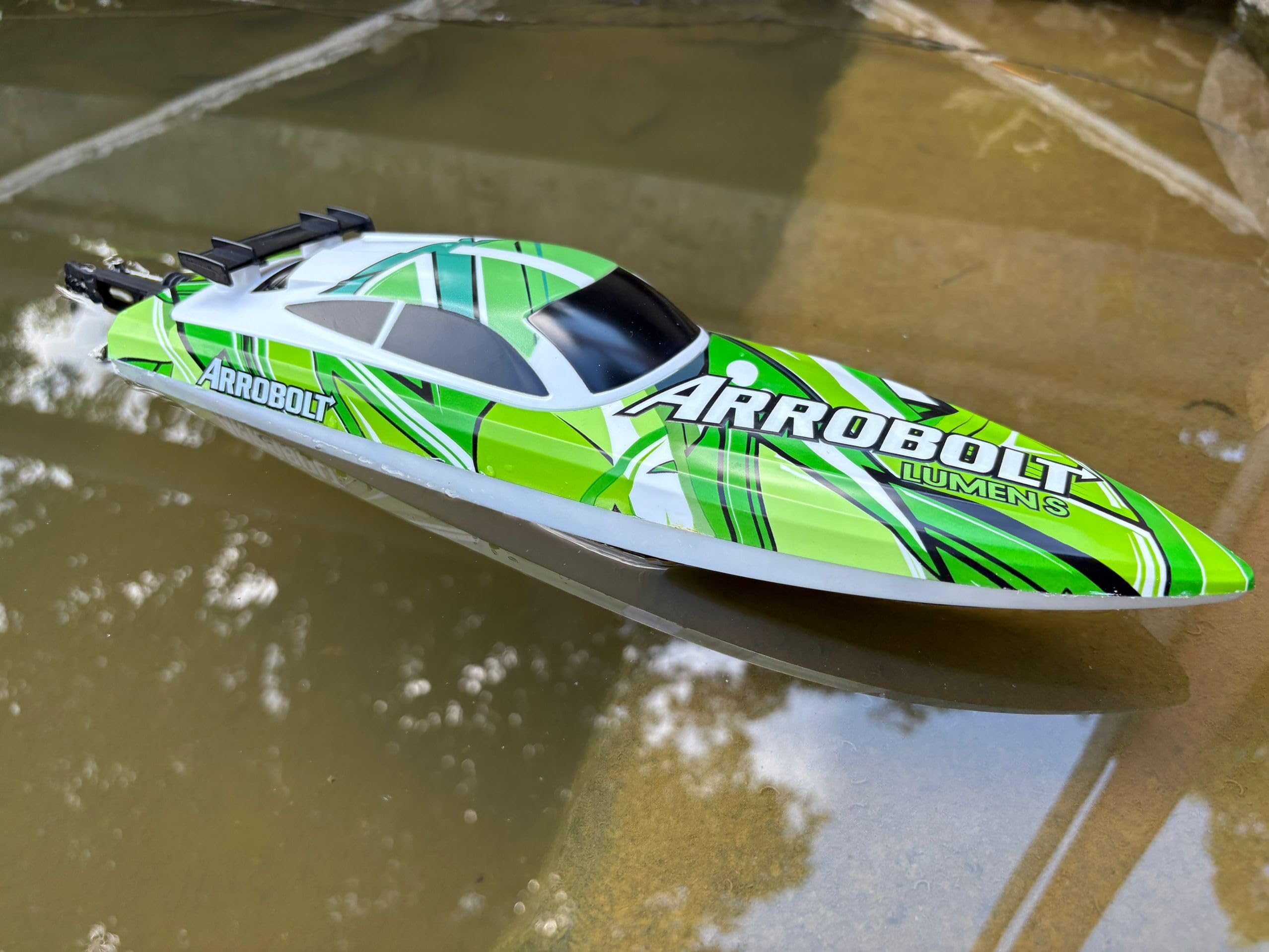 Motoscafo con telecomando ad alta velocità, 45 km/h, acceleratore proporzionale, 2,4 G, motore brushless, telecomando Yacht, scafo da 45 cm, adatto per gli appassionati di adulti (verde o rosso