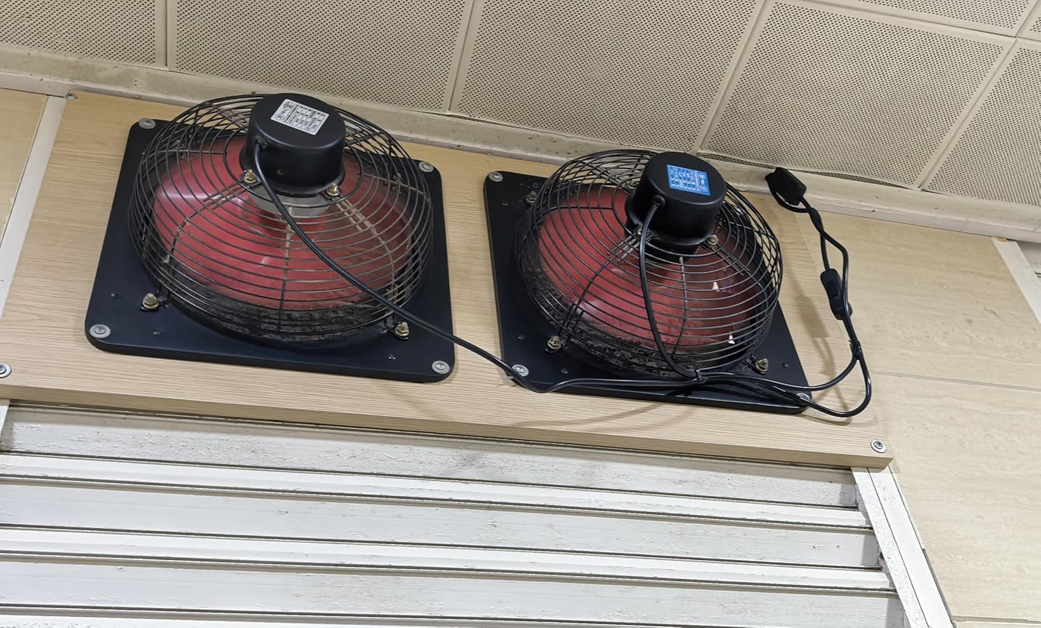 16 Inch Wall Window Exhaust Fan Wall Mounted Ventilation Fan 1040 CFM High-Speed1560 RPM Basement Extractor Fan Industrial Fan for Home Garage Office Commercial Use (16 Inch+Speed Control)