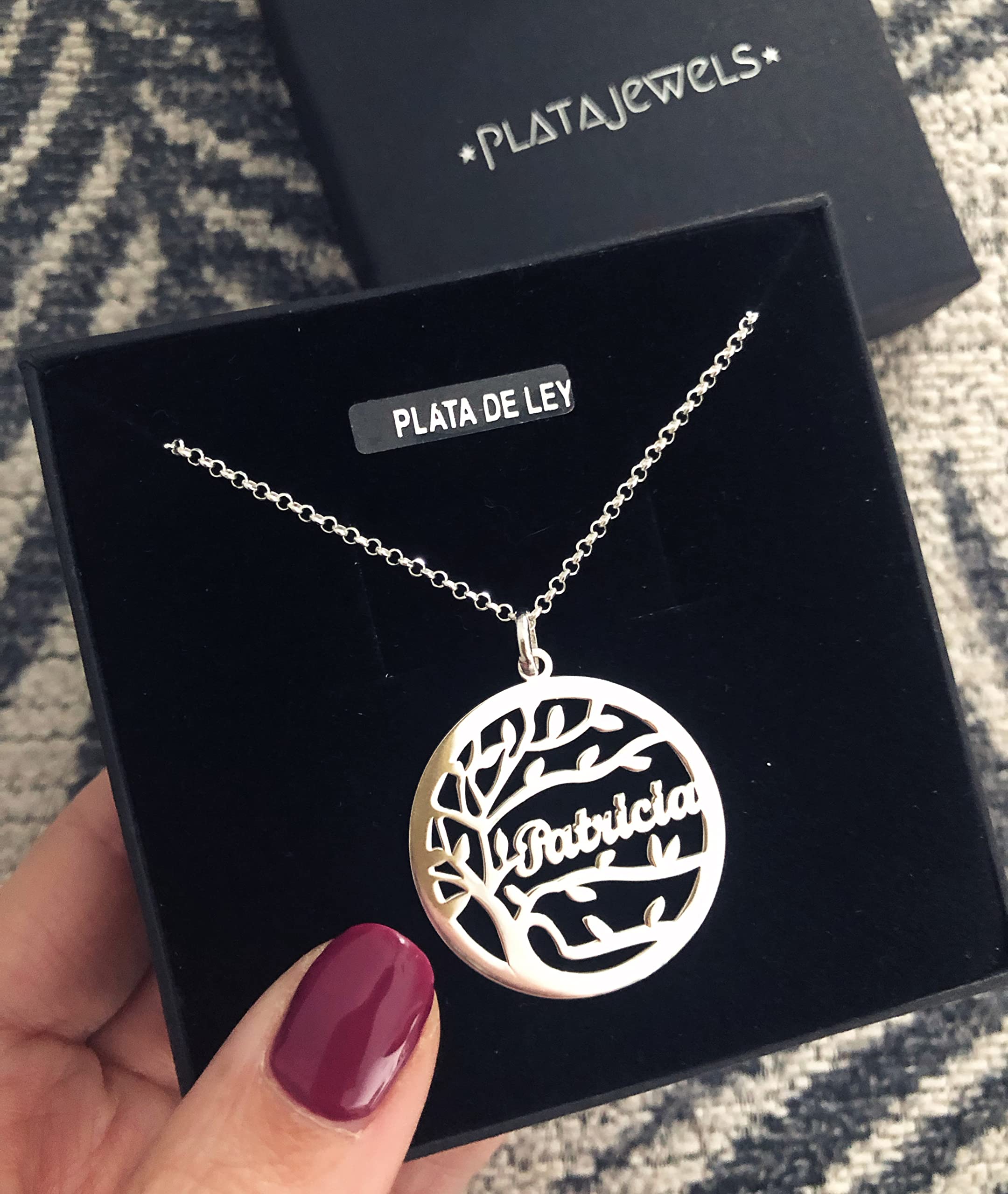 Collar Árbol de la Vida Personalizado con Nombres para Mujer. Colgante de Plata de Ley ideal para Regalos Originales de Madres y Abuelas. Graba de 1 a 4 Nombres. Cadena 40cm+5cm alargador