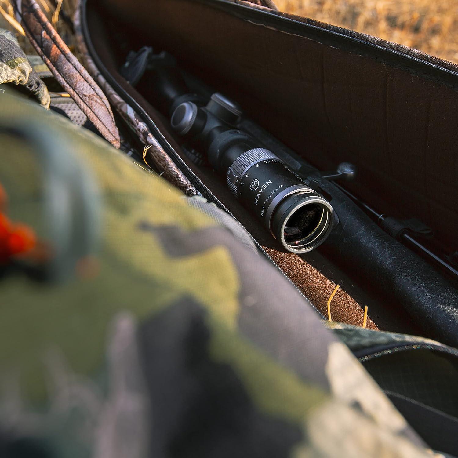 Maven RS.1-2.5 - 15X44 mm FFP Hunting Rifle Scope (Black, MOA-2 (MOA))