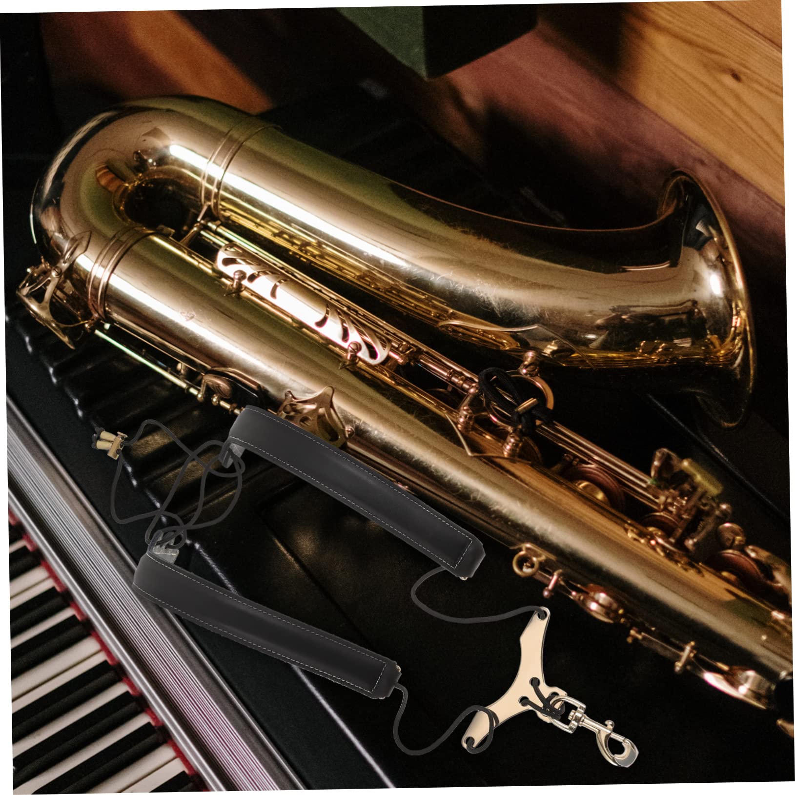 Yardwe Harnais de Saxophone Noir, Bandoulière Réglable pour Saxophone Alto, Ténor et Soprano, Confortable, Soulage la Nuque, Scène