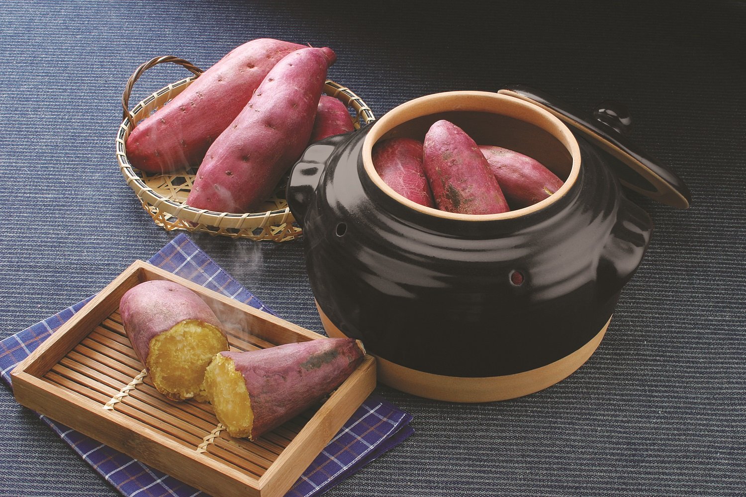 Amazon｜イシガキ産業 ほっこりぐるめ やきいも鍋 小 3555｜土鍋