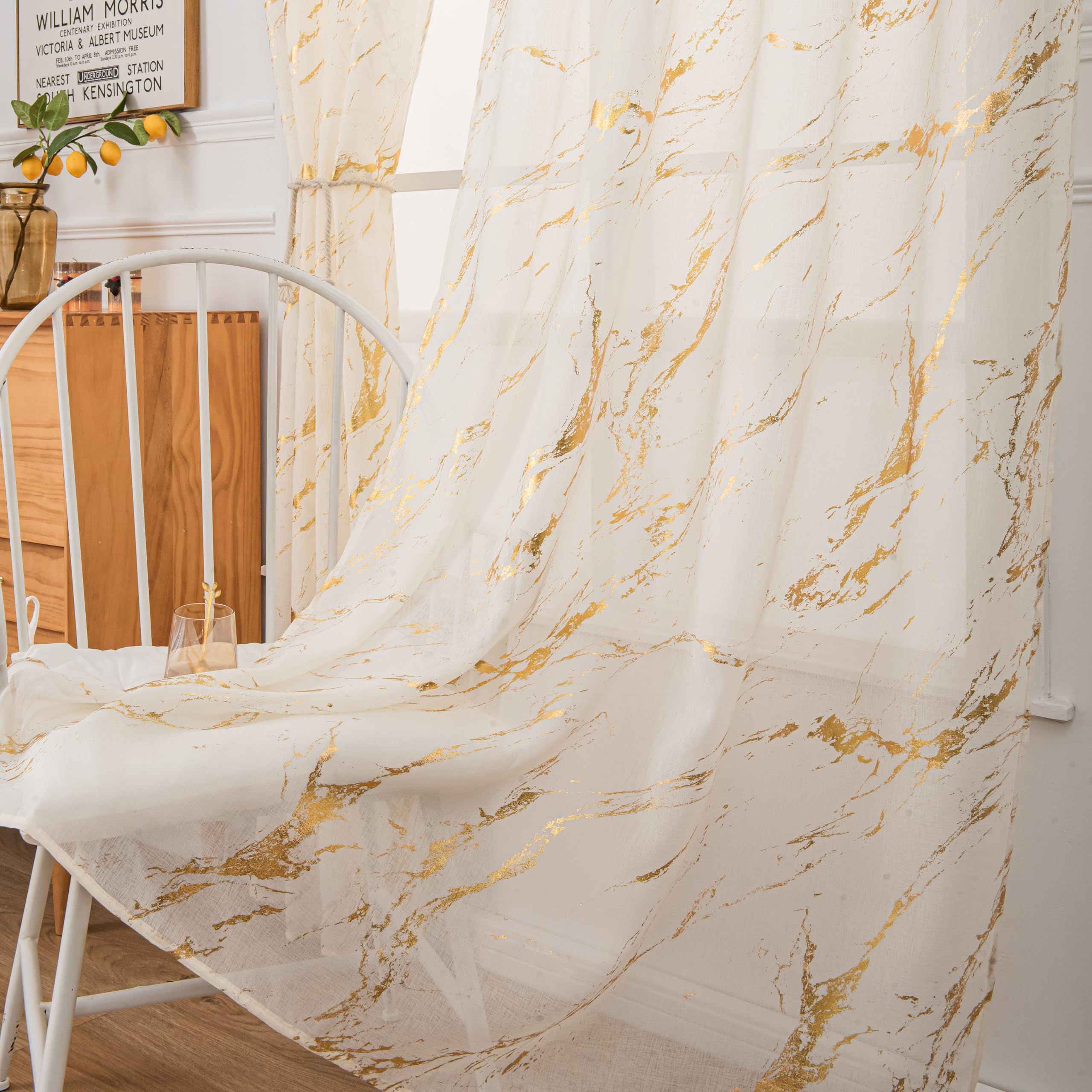 Lot de 2 Rideaux Transparents dorés de 243,8 cm de Long, Rideaux avec Passe-Tringle pour Chambre à Coucher, Salon, décoration de Noël, Traitement de fenêtre à imprimé marbre en Feuille d'or