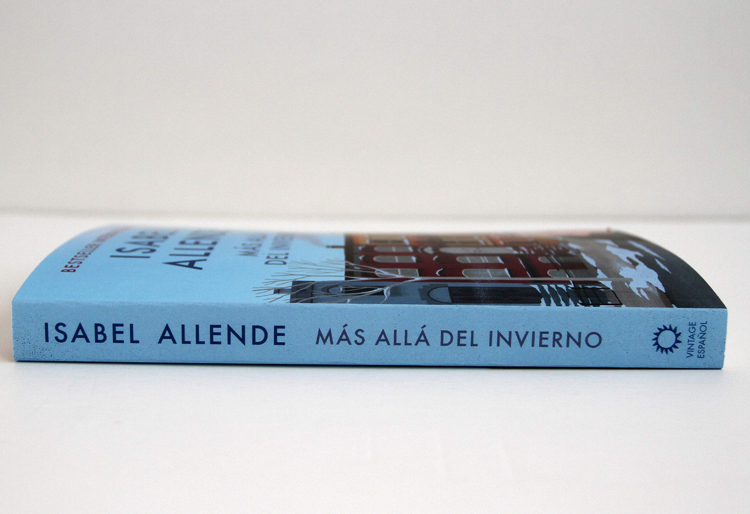 Más allá del invierno / In the Midst of Winter (Spanish Edition)