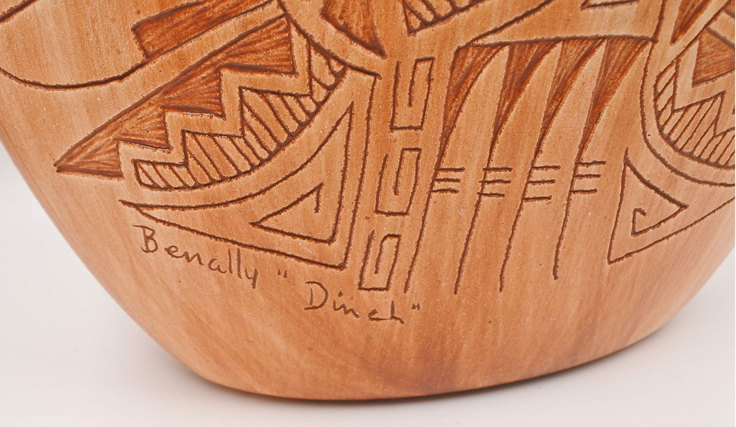 Amazon.com: James Benally Navajo Native American Indian Pottery Pillow Vase  Signed Horse 8" : Home & Kitchen