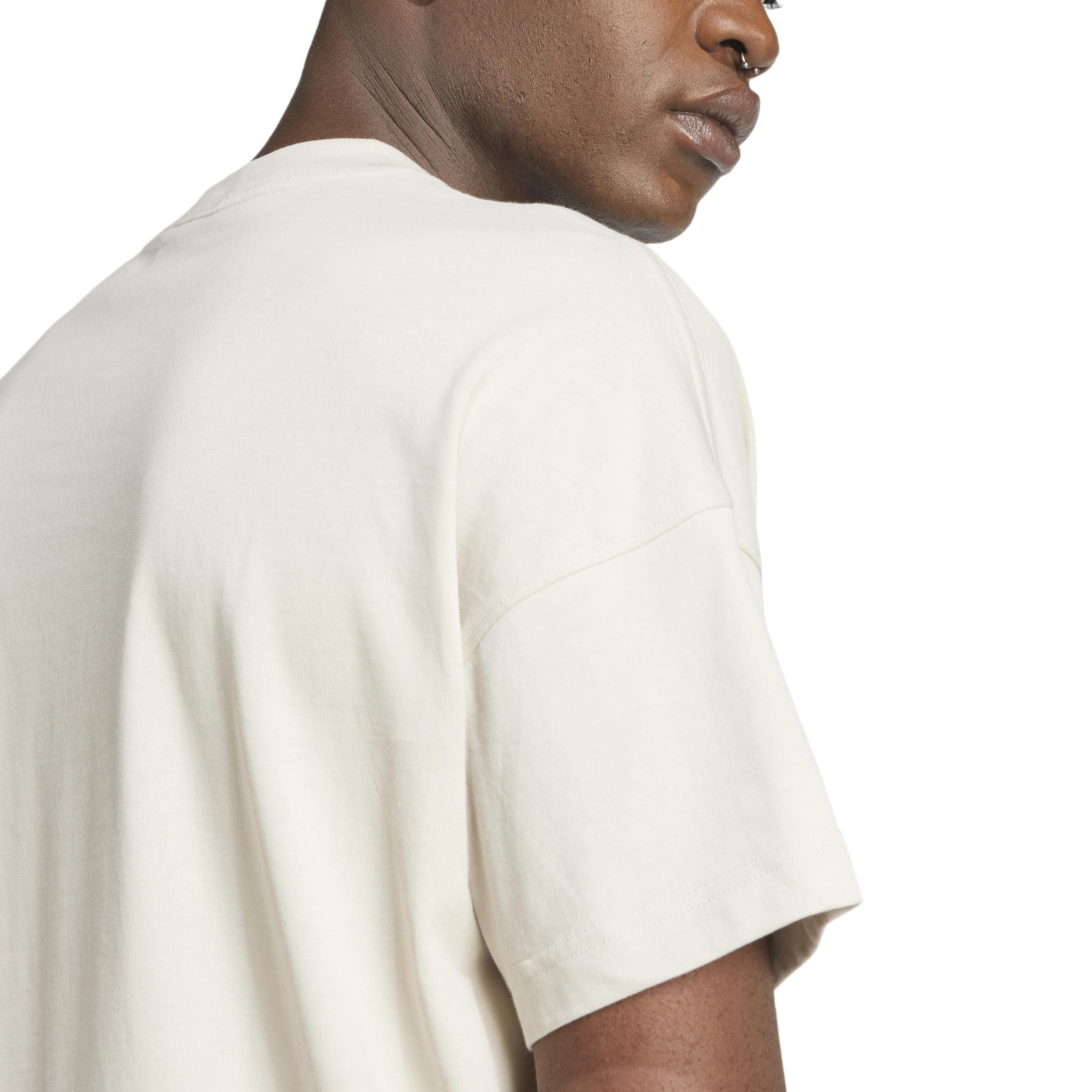adidas T-shirt z krótkim rękawem Mężczyźni All Szn T-shirt