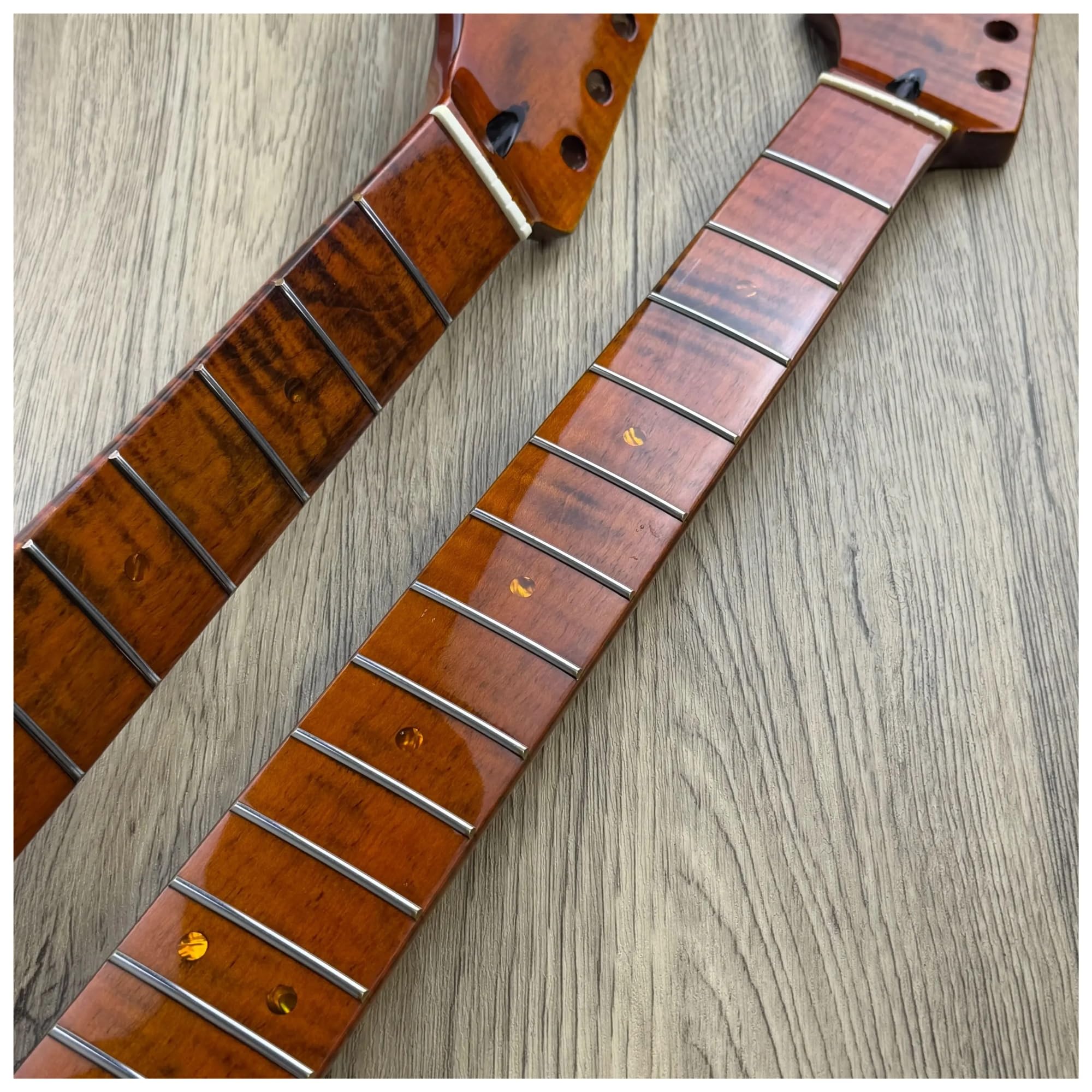 Manico for chitarra ST for mancini, tastiera in acero a 22 tasti, finitura lucida lucidata a mano, ricambio for chitarra elettrica