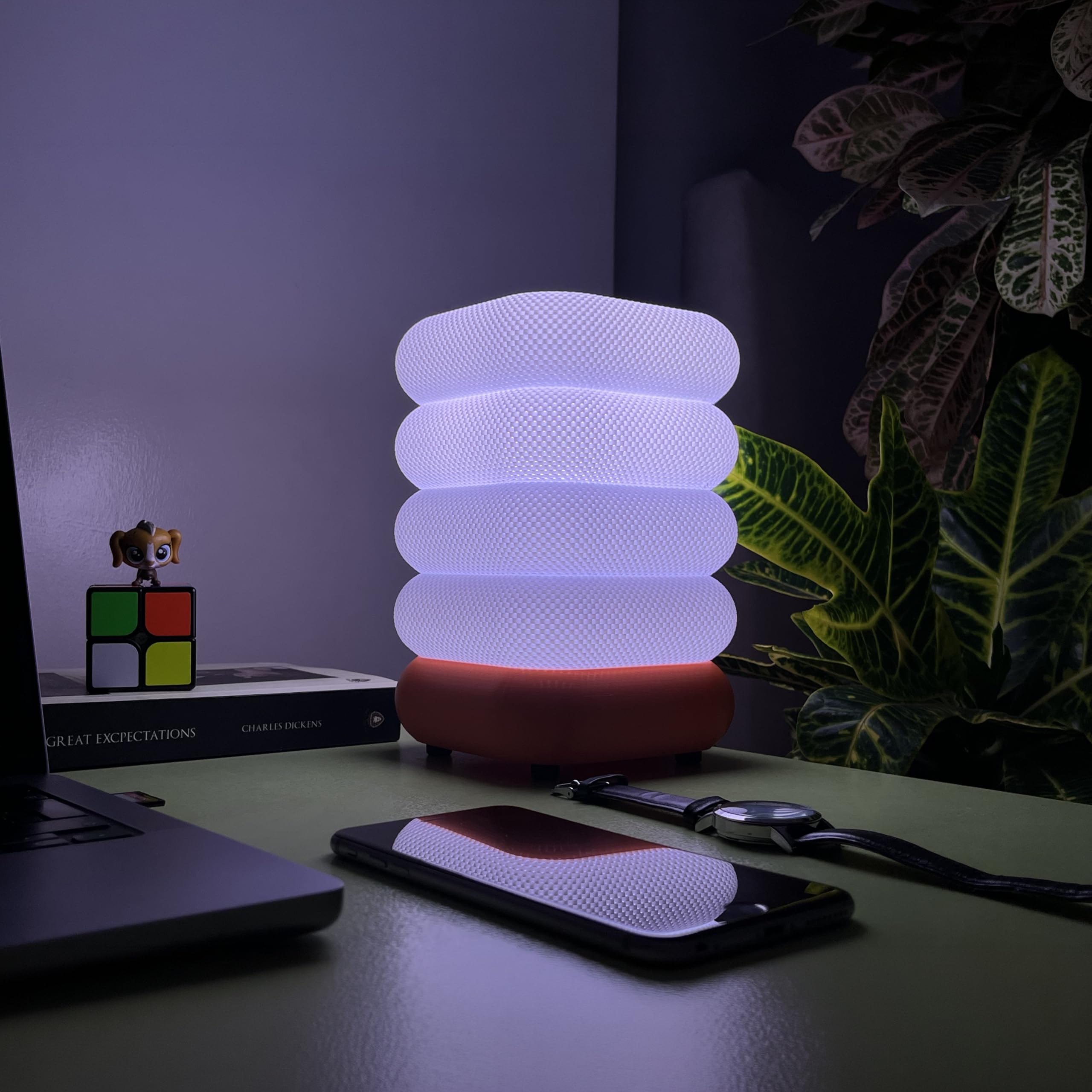 HaymaLab Zen Dalga RGB Masa Lambası – WiFi Akıllı Gece Lambası, Sesli Komut, 16 Milyon Renk E27 LED, Akıllı Ampul Dahil, Yatak Odası Salon Dekoratif Ambiyans Aydınlatma