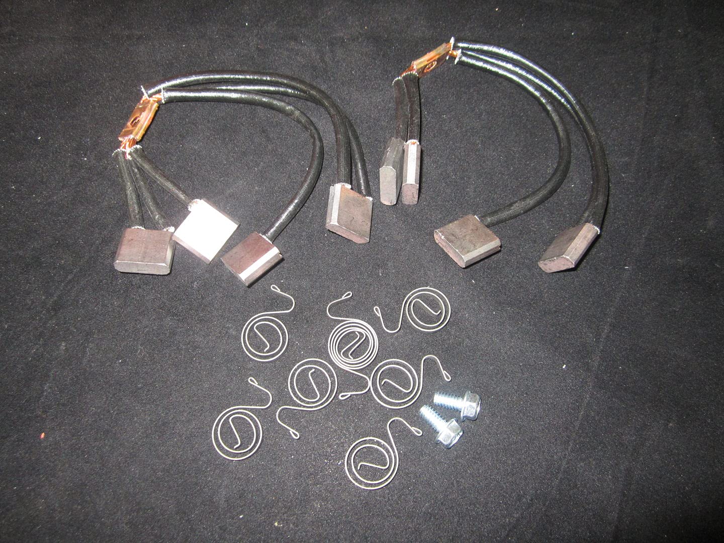 JLG Part 7016781 - JLG Motor Brush Kit with Springs