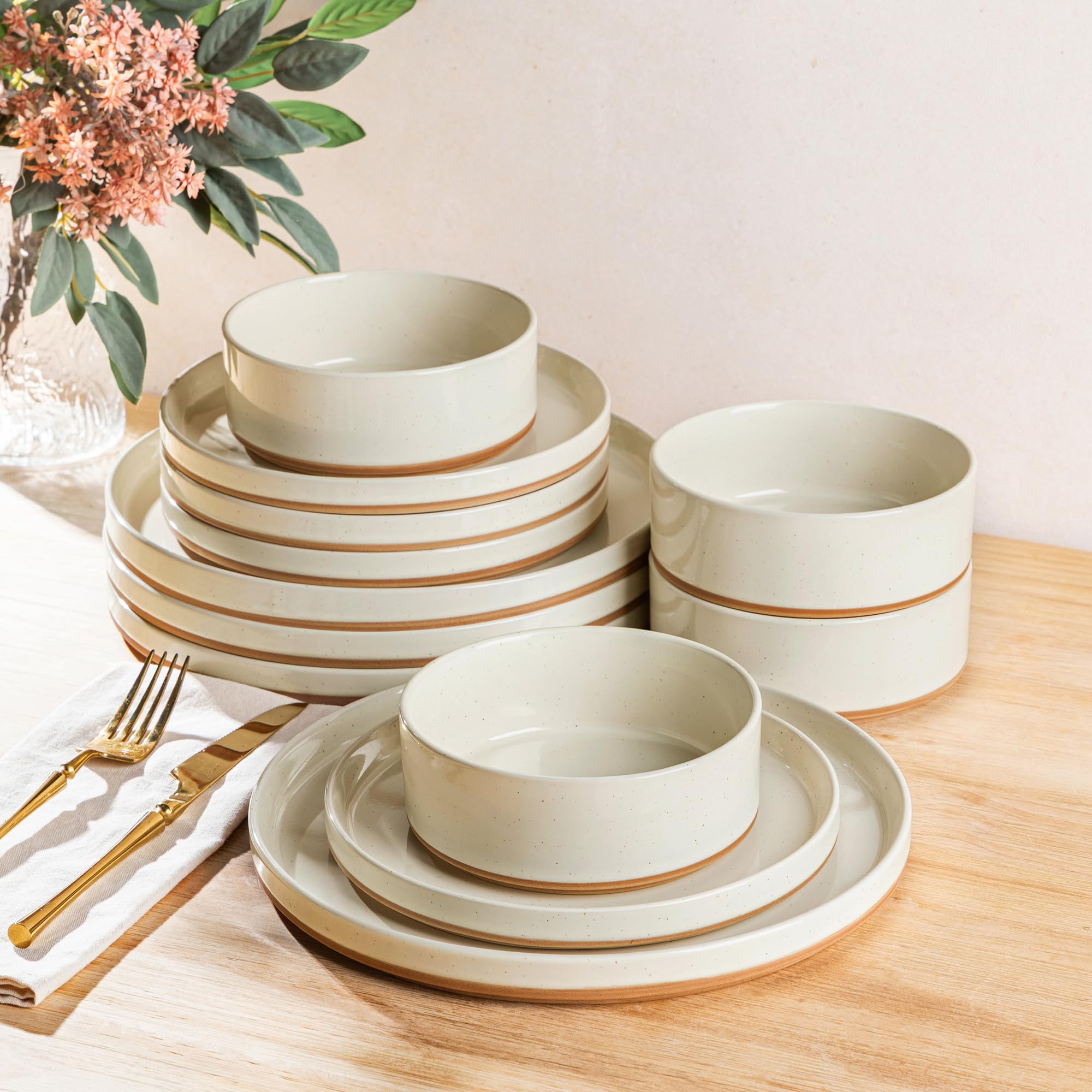 ベージュ AmorArc Ceramic Dinnerware Set for 4 | Speckled Stoneware Plates
