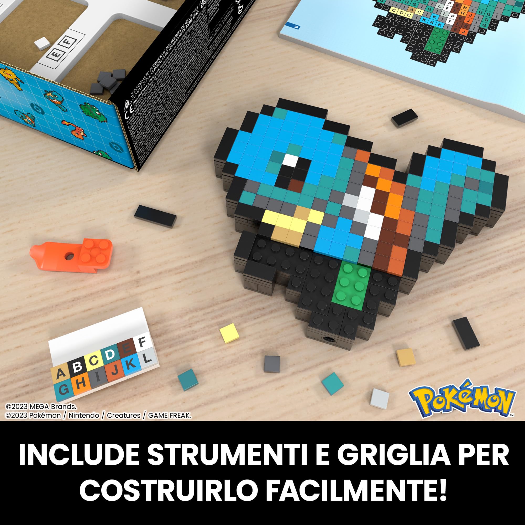 MEGA Pokémon Showcase - Squirtle, set in stile retrò pixelato da costruire con 367 pezzi, con base piana per esporlo e incisione sul retro per appenderlo, giocattolo per bambini, 13+ anni, HTH77