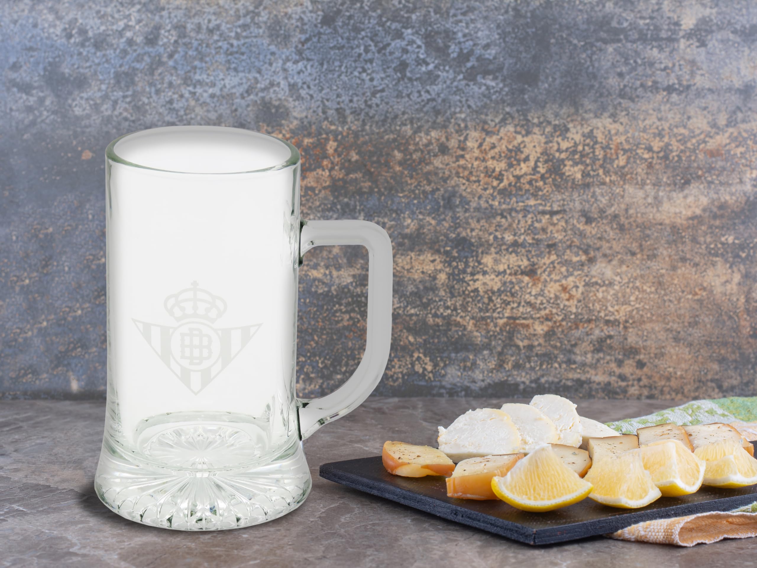CYPBRANDS Real Betis Balompié Jarra de Cerveza Vidrio 500 ml Transparente Producto Oficial