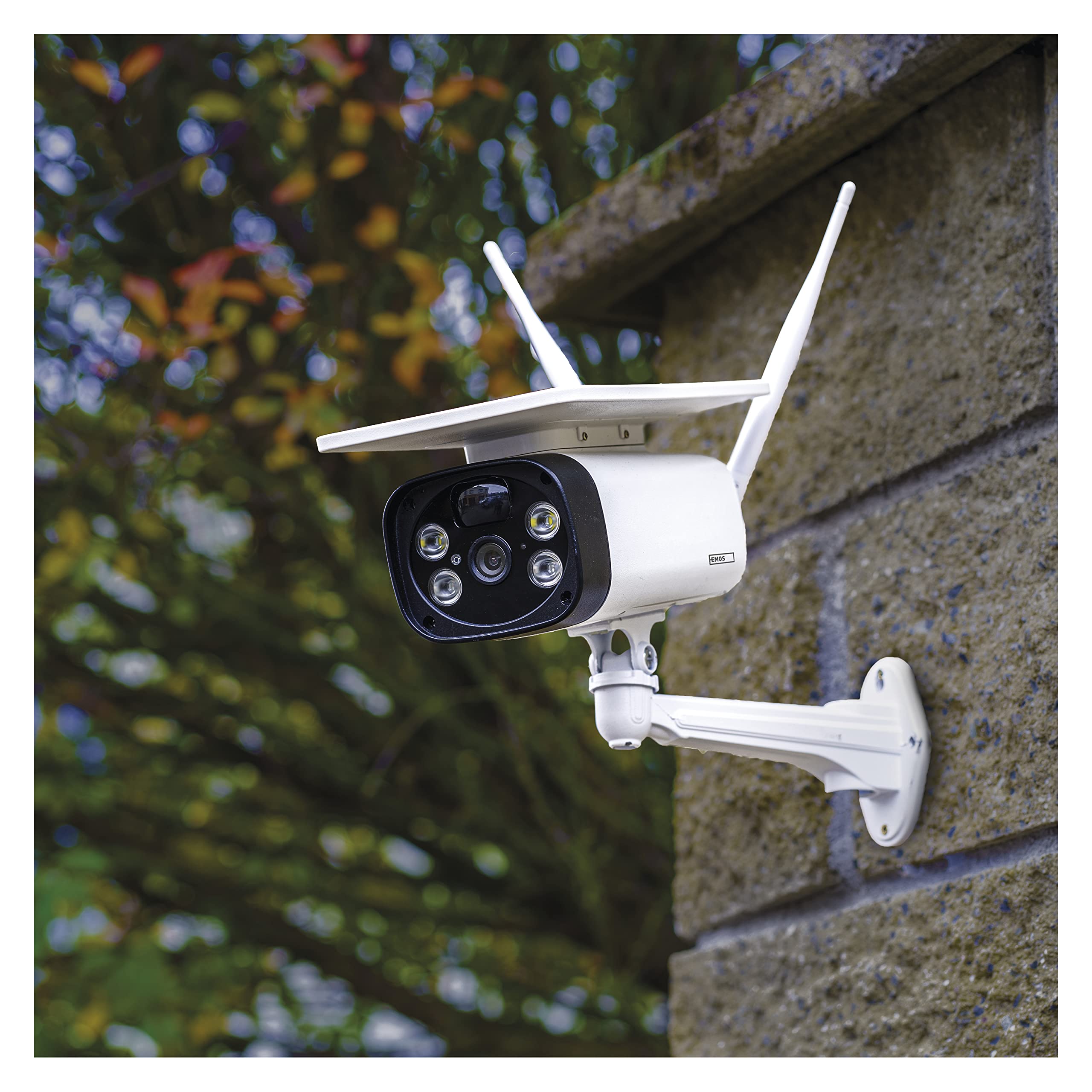 EMOS GoSmart kabellose Outdoor Überwachungskamera IP-600 Eye mit WiFi und App + Solarpanel, 3MP Smart Home IP-Kamera mit Akku, kompatibel mit Alexa, Google Assistant, ohne ABO-Falle