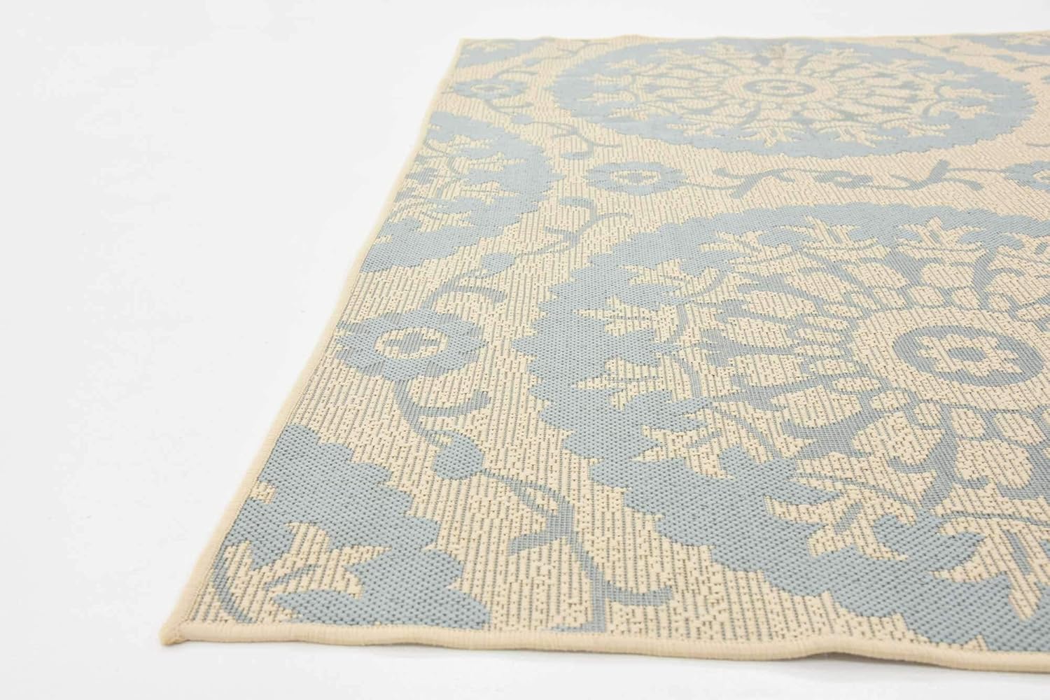 Unique Loom Outdoor Botanical Collection Area Rug - Medallion (6' 1" x 9' Rectangle, Aqua/ Beige)