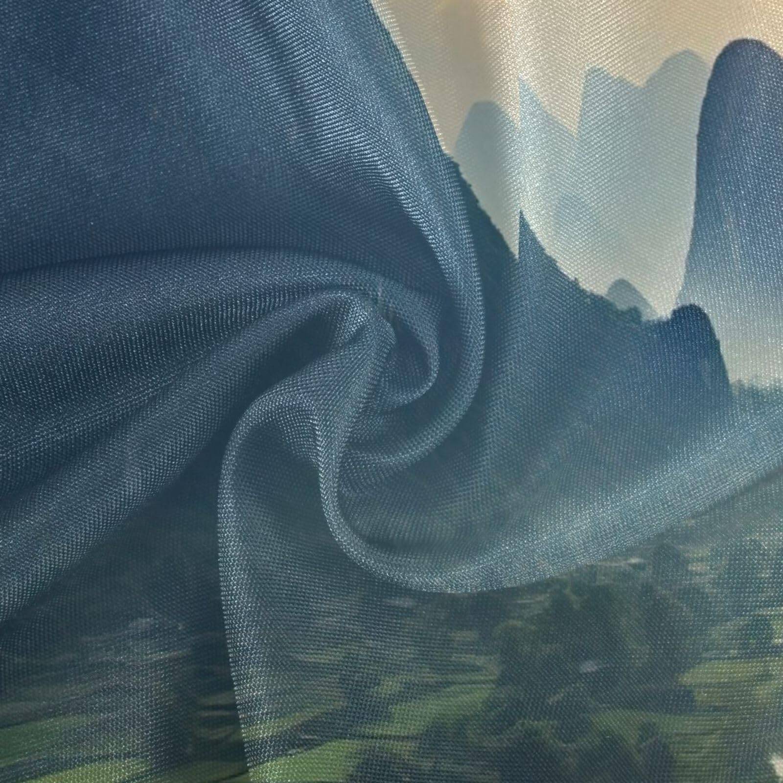 Wajiw 60 Inch Indoor Outdoor Round Tablecloth with Umbrella Hole and Zipper Waterproof Patio Table Cover for Camping Dining Room Party Outdoor Picnic,Mountain