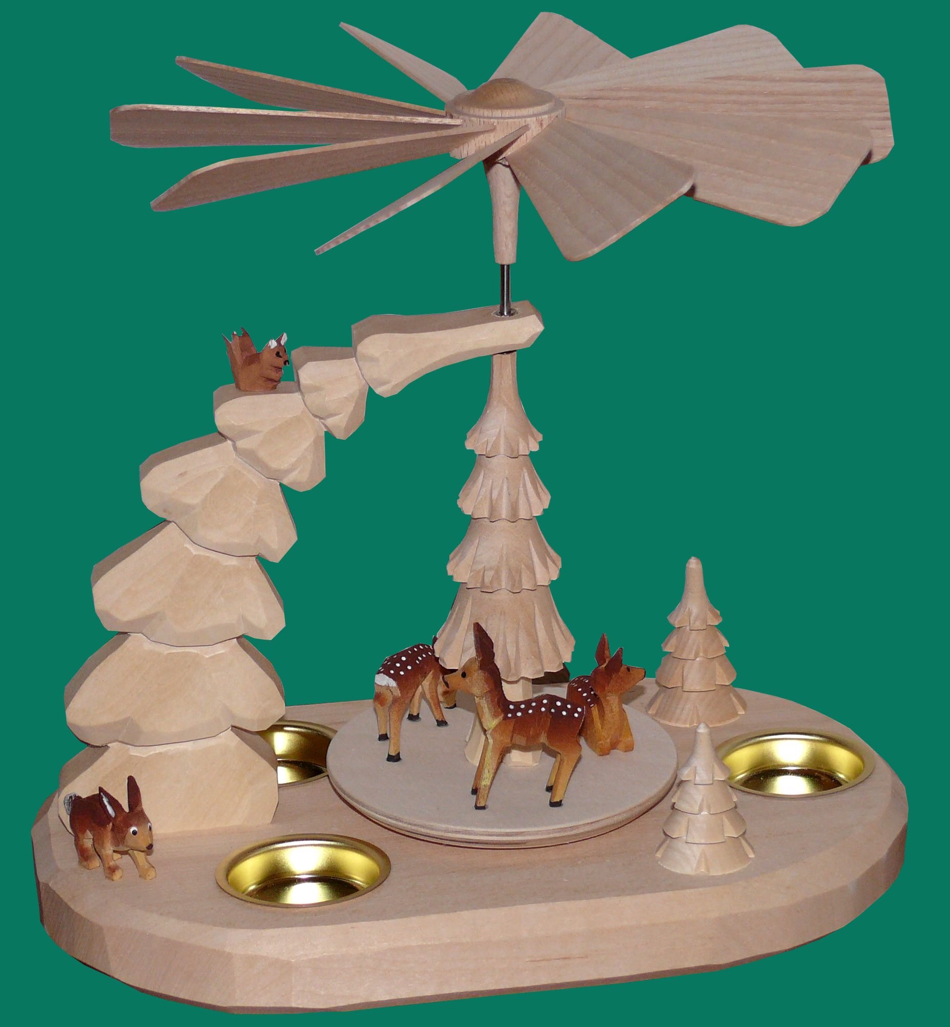 Pyramide de lumière de thé Erzgebirge avec cerfs décor de Noël bois 23cm