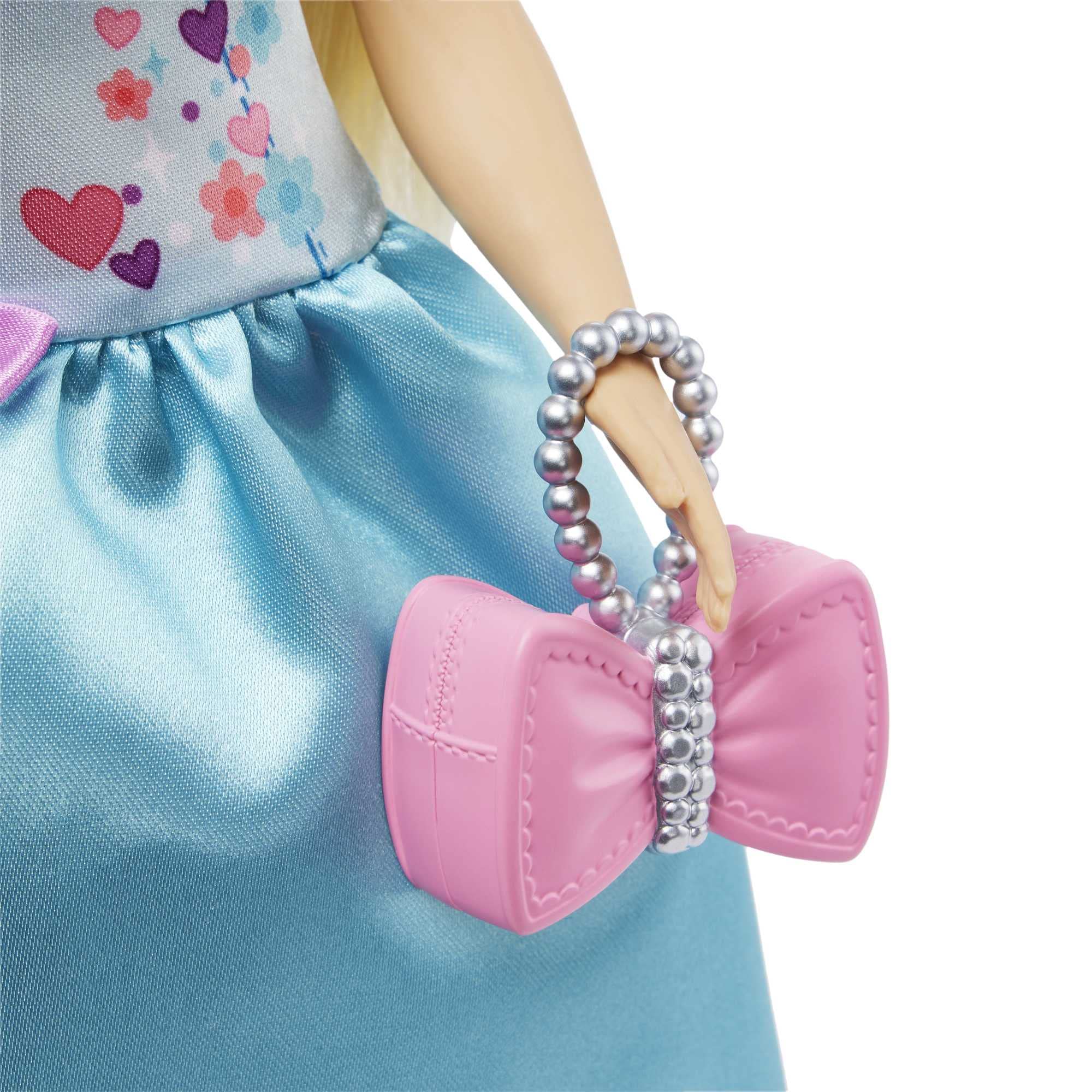 Barbie Lalka dla przedszkolaków, My First Barbie "Malibu" lalka Deluxe, 13,5 cala, blond z akcesoriami, miękkie ciało, impreza i sen, moda tematyczna, od 3 lat, HMM67
