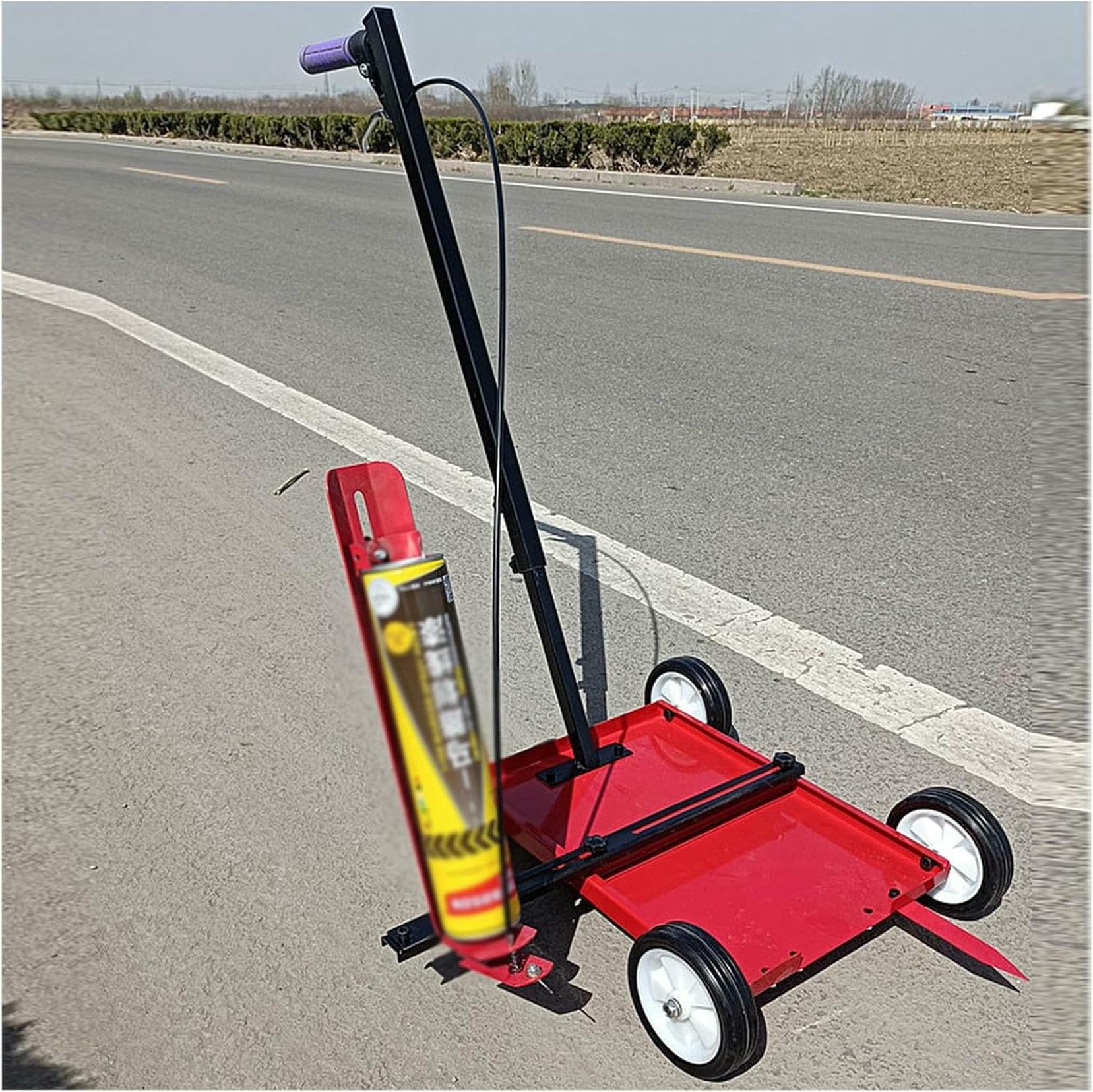 Machine de marquage au sol manuelle pour traçage de lignes et routes