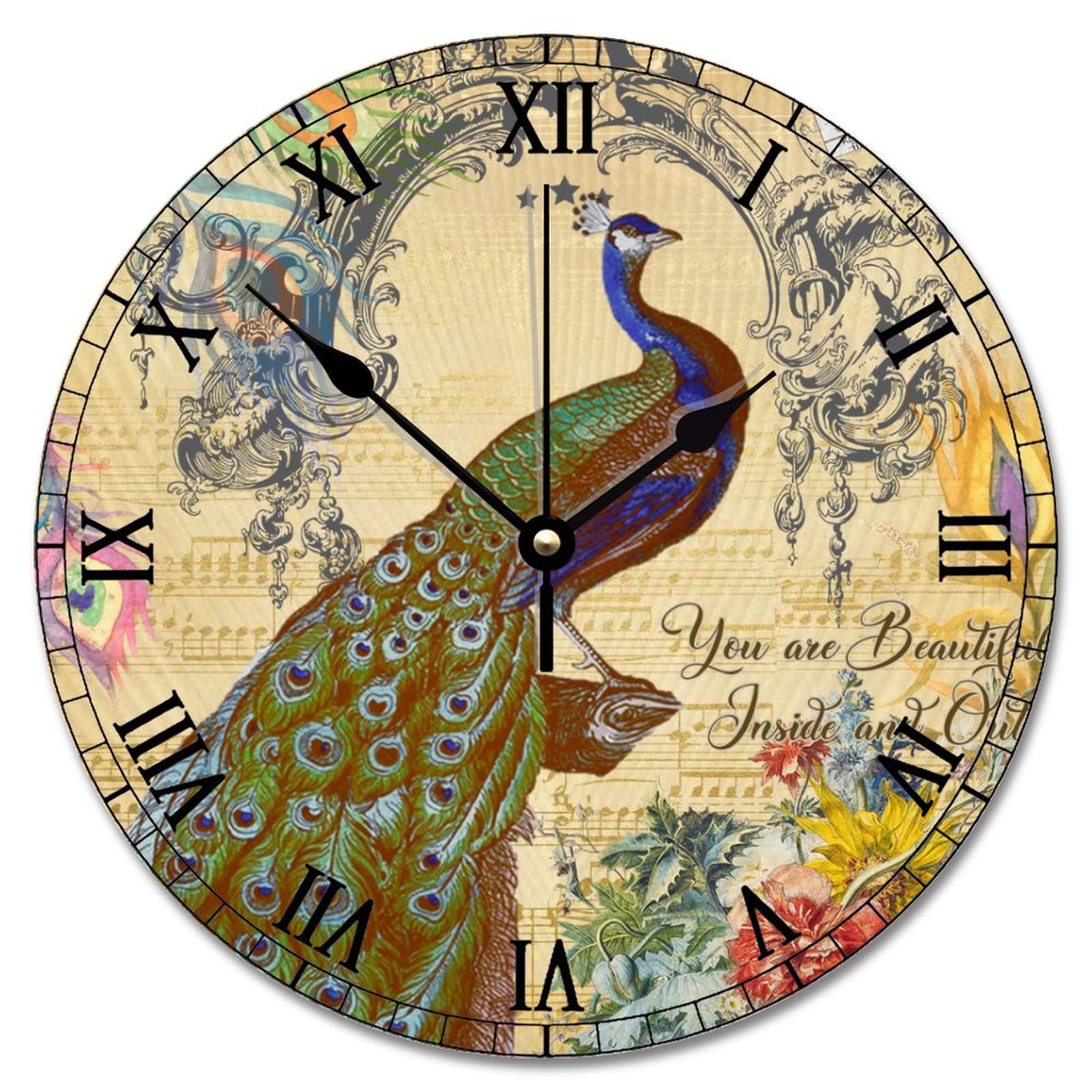 Horloge murale vintage avec plumes pour une ambiance salon chaleureuse