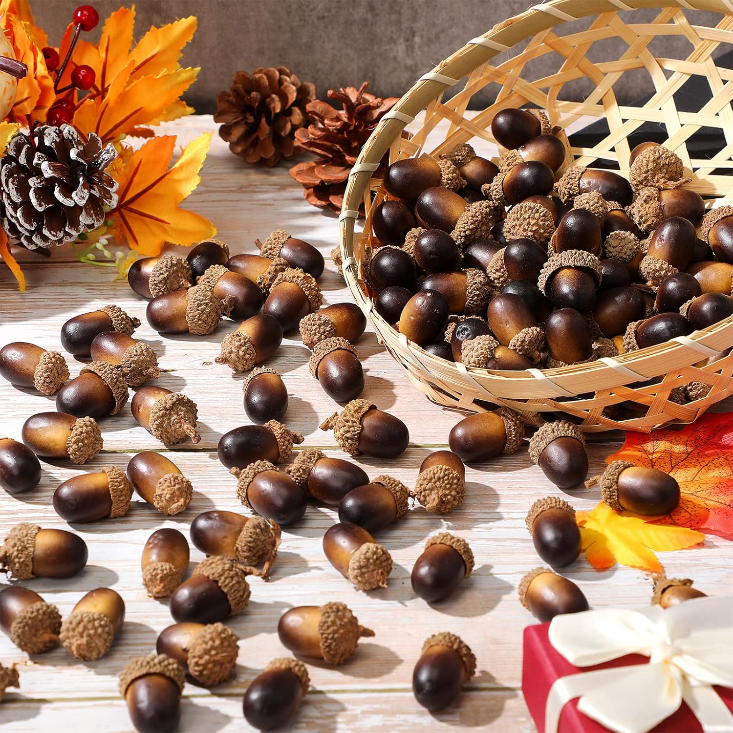 Syhood 300 Pieces Artificial Acorn Decor Fake Nutty Craft Mini Acorn with Natural Cap Fruit Props Simulation for Fall Home Kitchen Decor Autumn Thanksgiving Wedding(Dark Brown)