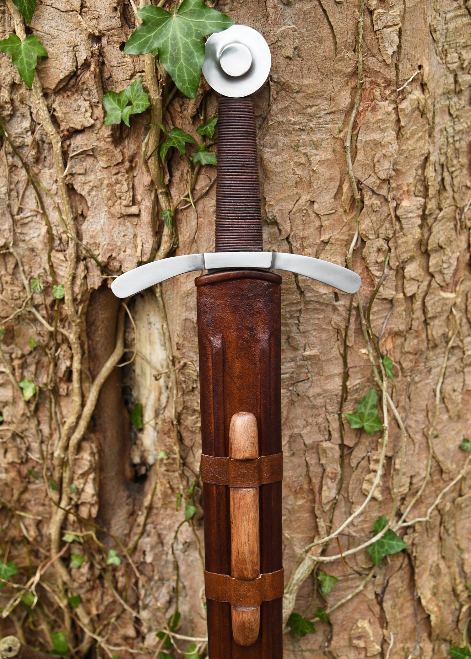 Battle-Merchant - Scheibenknauf-Schwert mit Lederscheide - für Schaukampf | Hochmittelalter, Einhänder der Kreuzritter für Erwachsene, aus Federstahl, Mittelalter, Reenactment