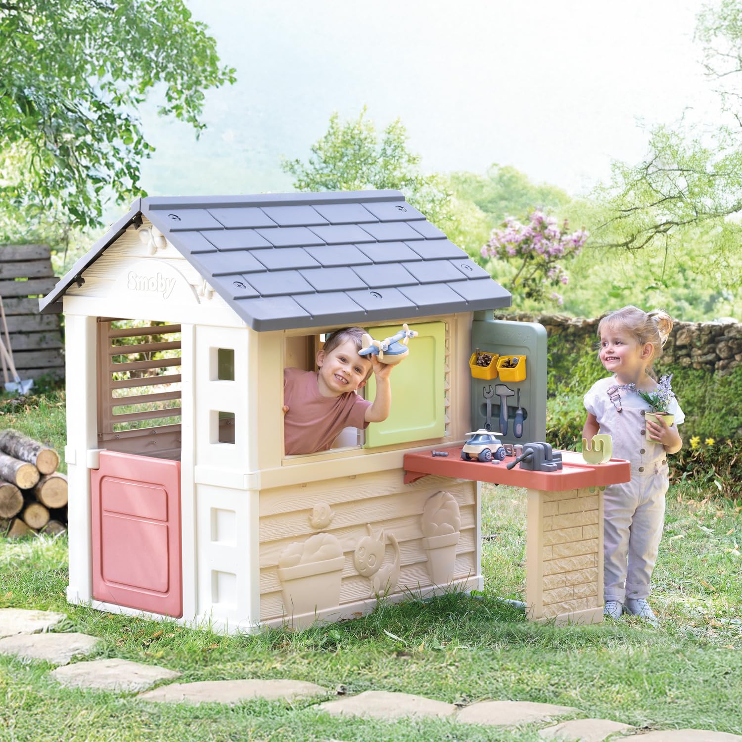 Smoby Life - Casa de la Naturaleza + Taller DIY - Numerosos Accesorios: Martillo, Destornillador, vehículo para Construir, etc. - Materiales reciclados - A Partir de 2 años - Fabricado en Francia