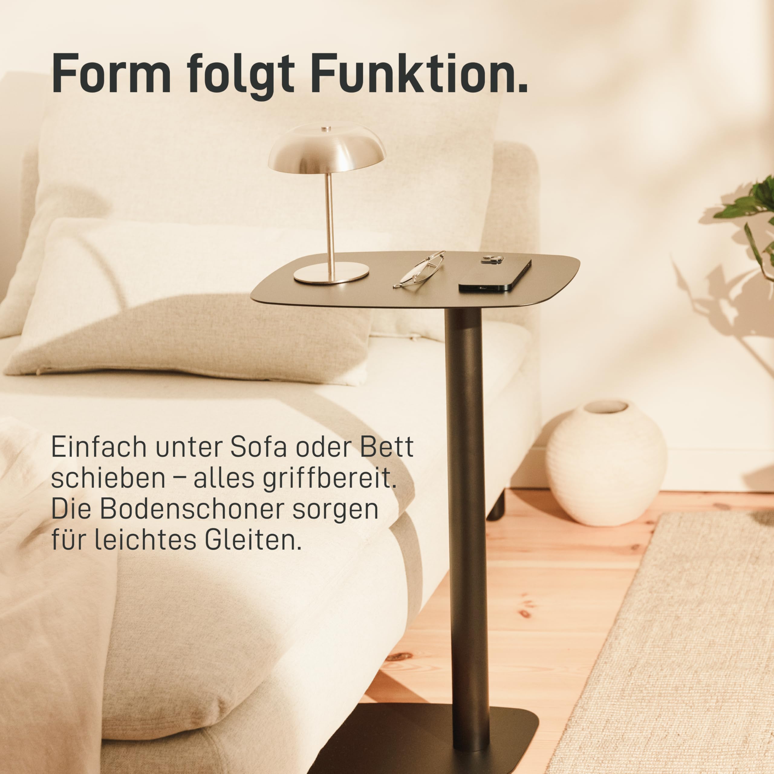 Natural Goods Berlin 1x Beistelltisch Lucia - Laptop Beistelltisch Metall Schwarz - Laptoptisch Für Couch - Laptop Couchtisch Klein - Sofatisch C-Form - Kaffeetisch Zum Unterschieben - Side Table