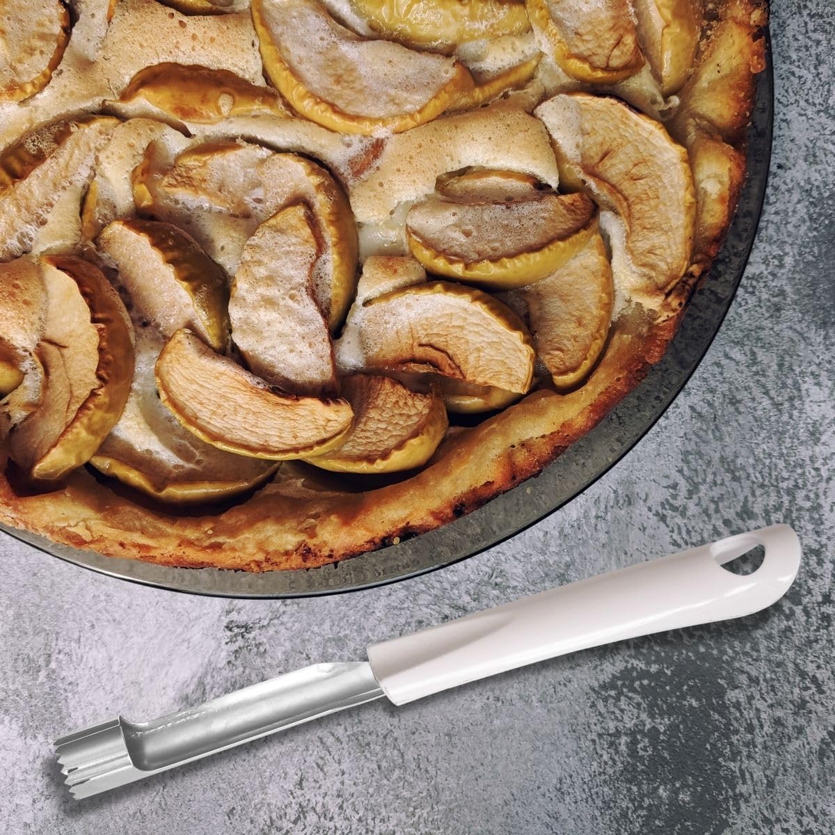 Fackelmann 9, 1" Of Pp/Stainless Steel "Arcadalina" Apple Corer, White/Silver