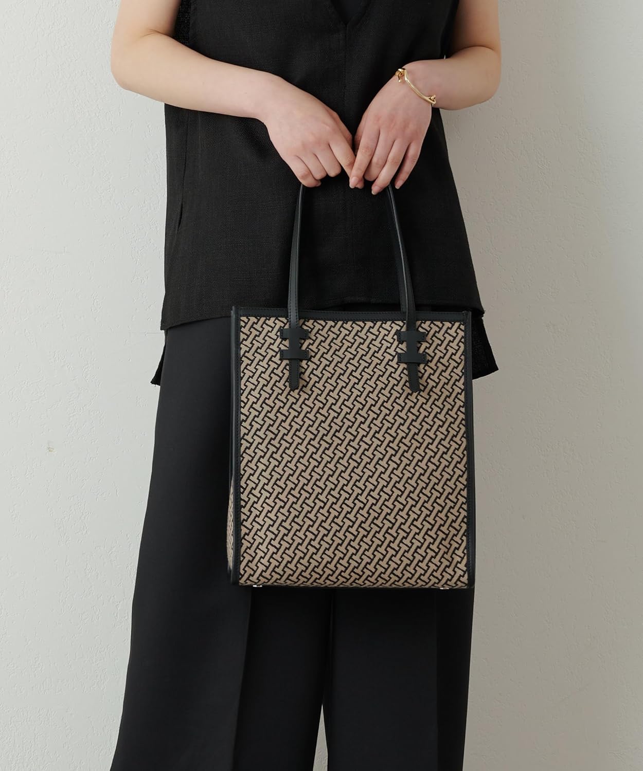 Amazon.co.jp: [イアクッチ] モノグランマ M JACQUARD/RUGA 