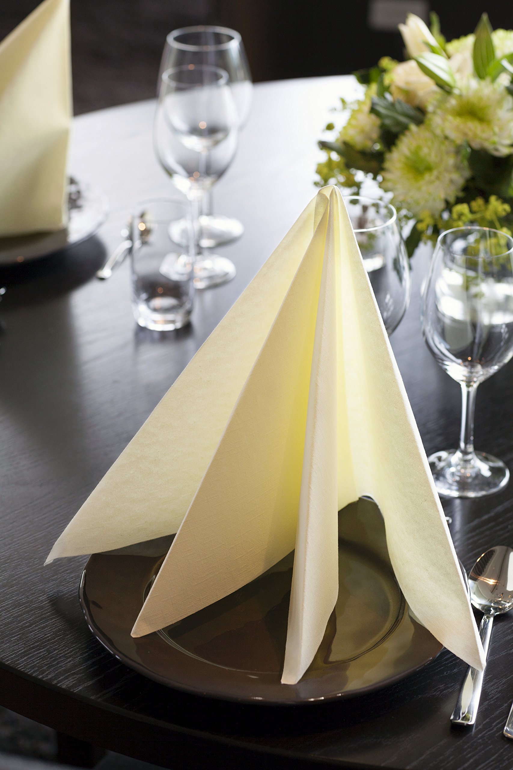 Tork 478727 Linstyle Servilleta para cena de color chocolate / 1 capa / 12 paquetes x 50 unidades (600 servilletas) / 39 cm x 39 cm/Premium
