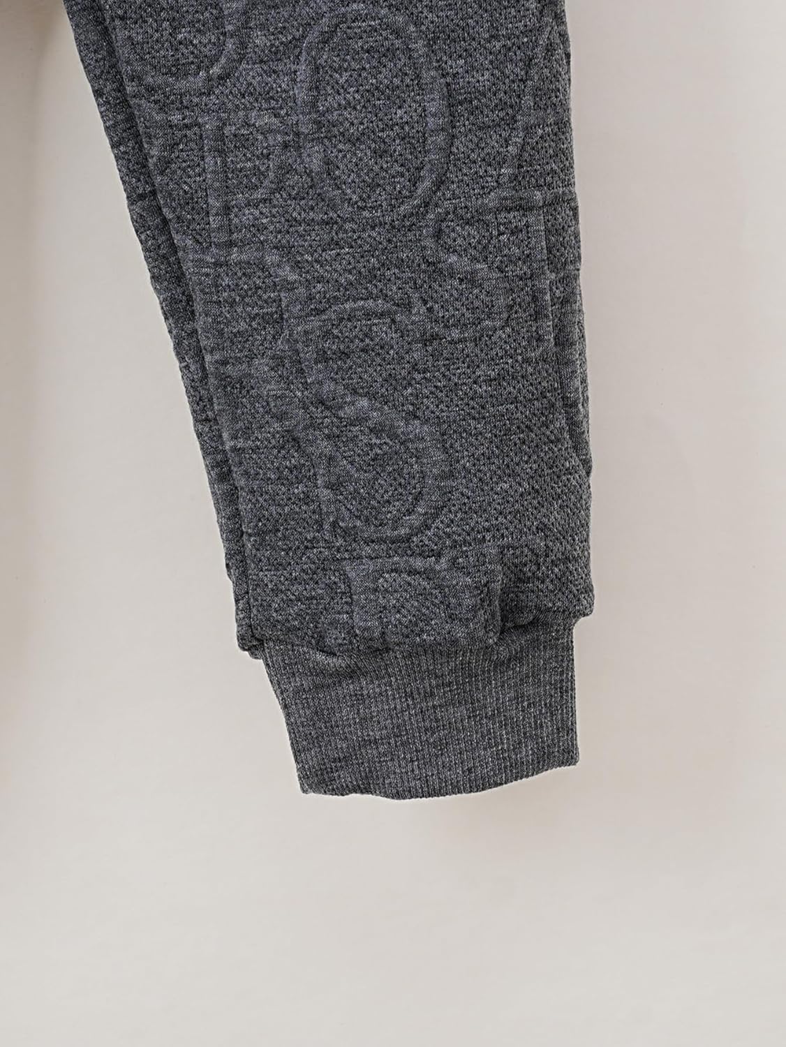 Conjunto de moletom com capuz e estampa clássica para meninos de 4 a 7 anos, 2 peças em promoção! Veja a oferta e mais achadinhos de Meninos 6 Hoje é o melhor dia para comprar Conjunto de moletom com capuz e estampa clássica para meninos de 4 a 7 anos, 2 peças com aquele preço maroto! Promoção! Aproveite a oferta! 6