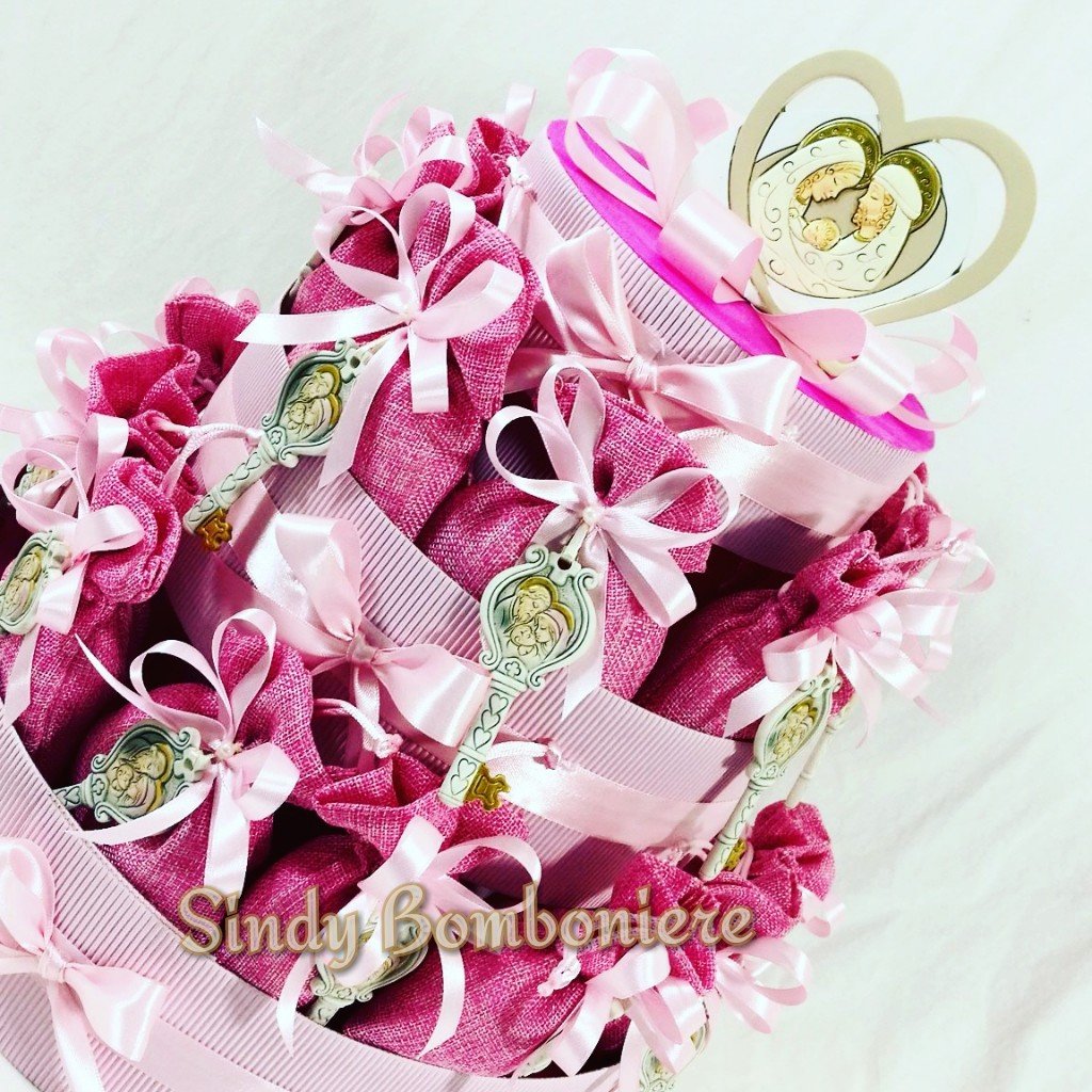 Sacchetti per Confetti in Juta e Icona Sacra Famiglia per Battesimo Bimba (Torta 5 Piani con 50 Sacchetti e Centrale)
