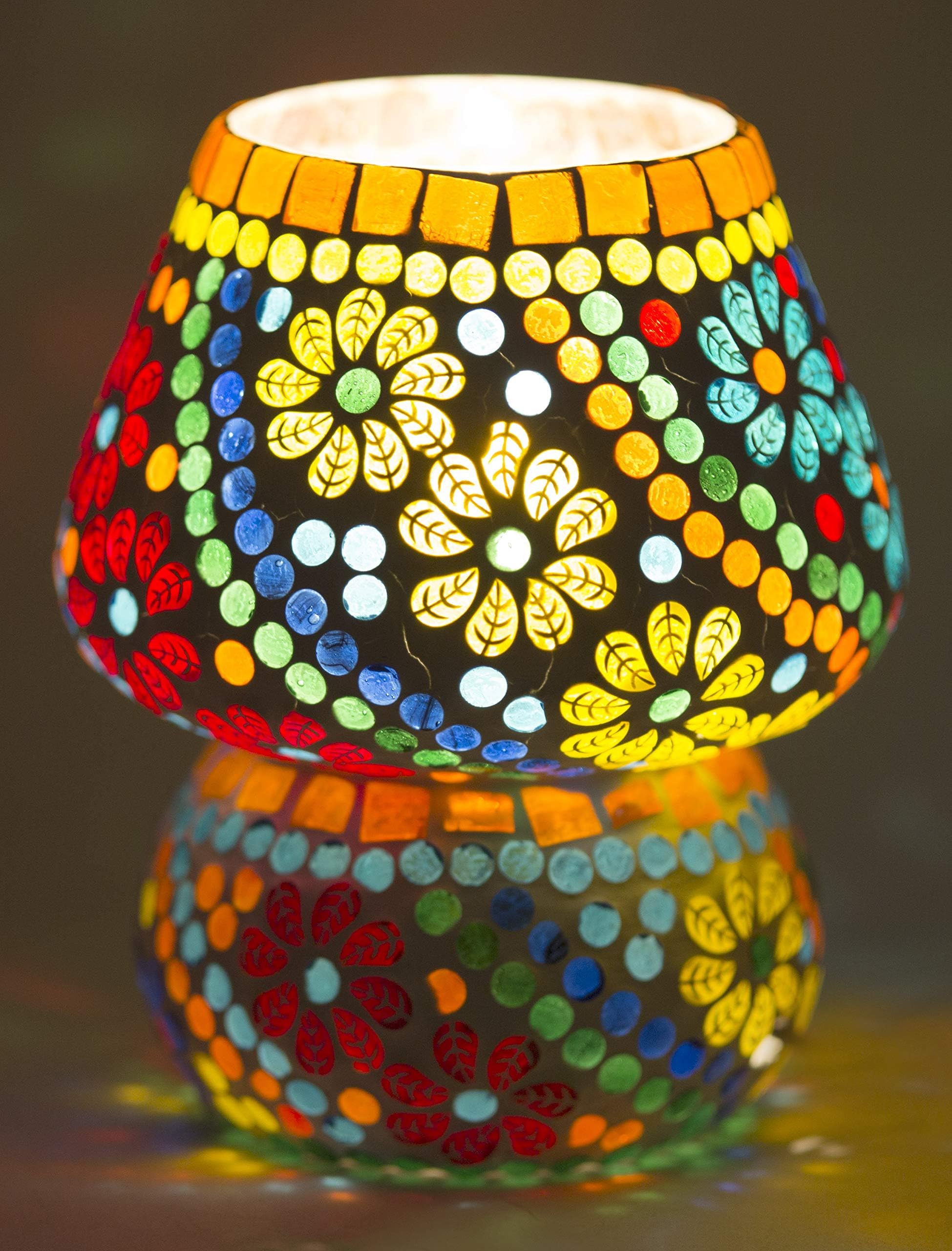 Derien Glass Multicolor Flower Spiral Handmade  Mosaic   Table   Lamp  (16 x 18 cm)