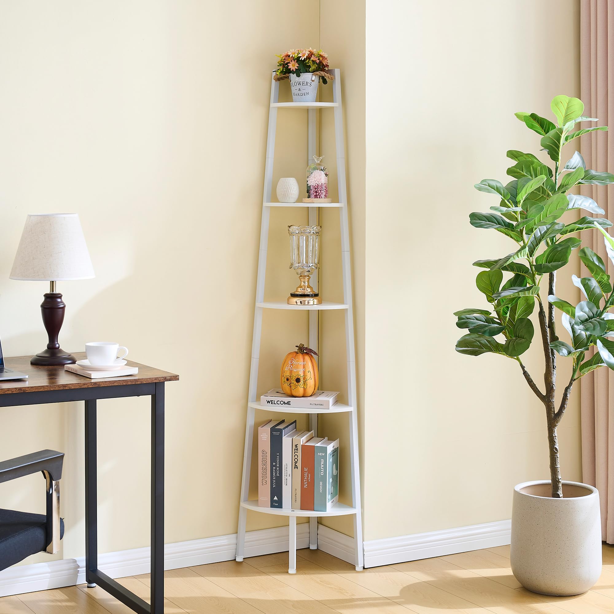 Hoctieon Étagère d'angle 5 Niveaux, Meuble de Rangement Style Industriel, Bibliothèque d'angle Multifonctionnelle Porte-Plantes, Économiseur d'espace Stable pour Salon, Chambre, Cuisine, Blanc