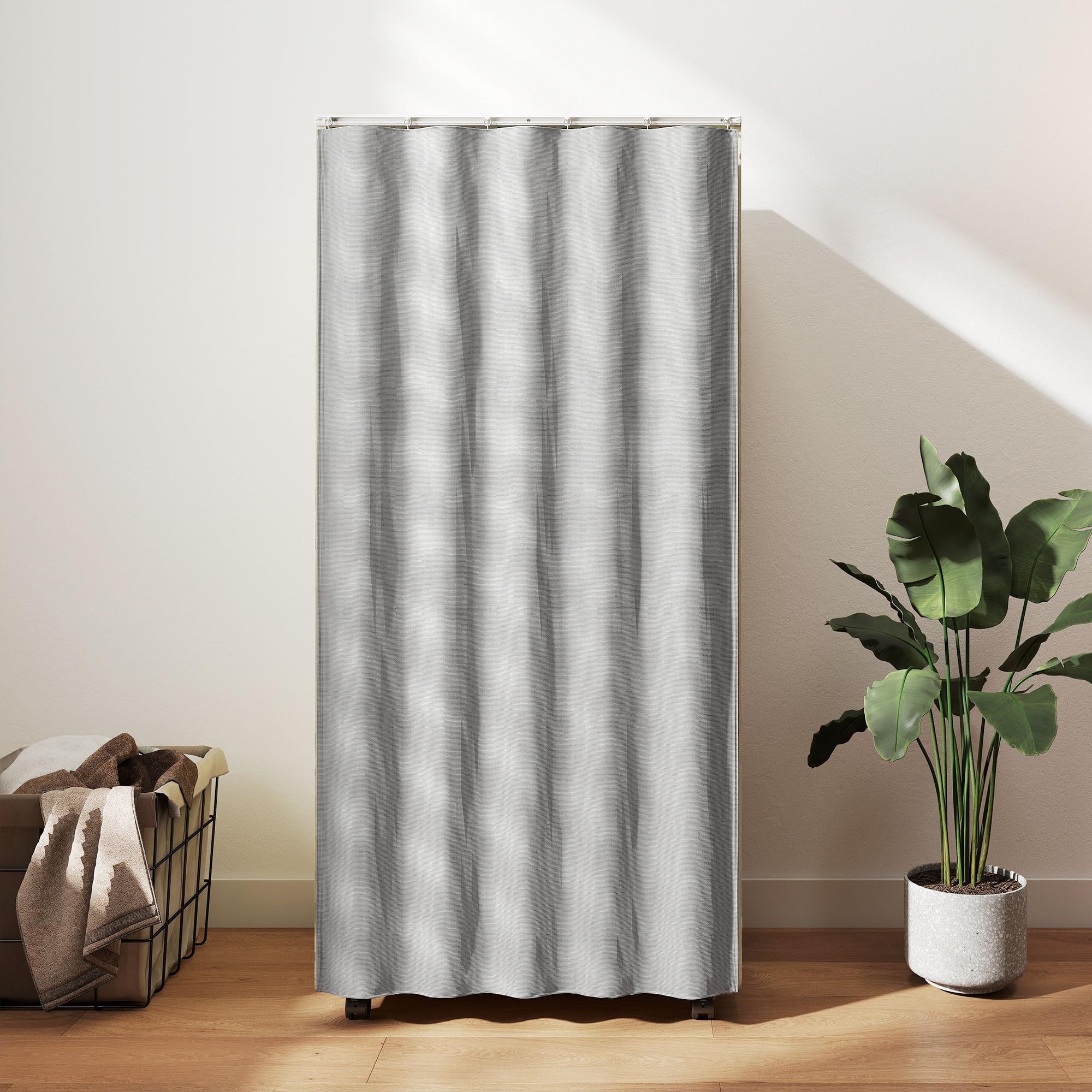 HOMCOM Armoire penderie mobile dressing avec rideau armoire de rangement 4 roulettes avec tringle de suspension et étagères, penderie vêtement roulant pour chambre, 60 x 40 x 128 cm effet bois naturel