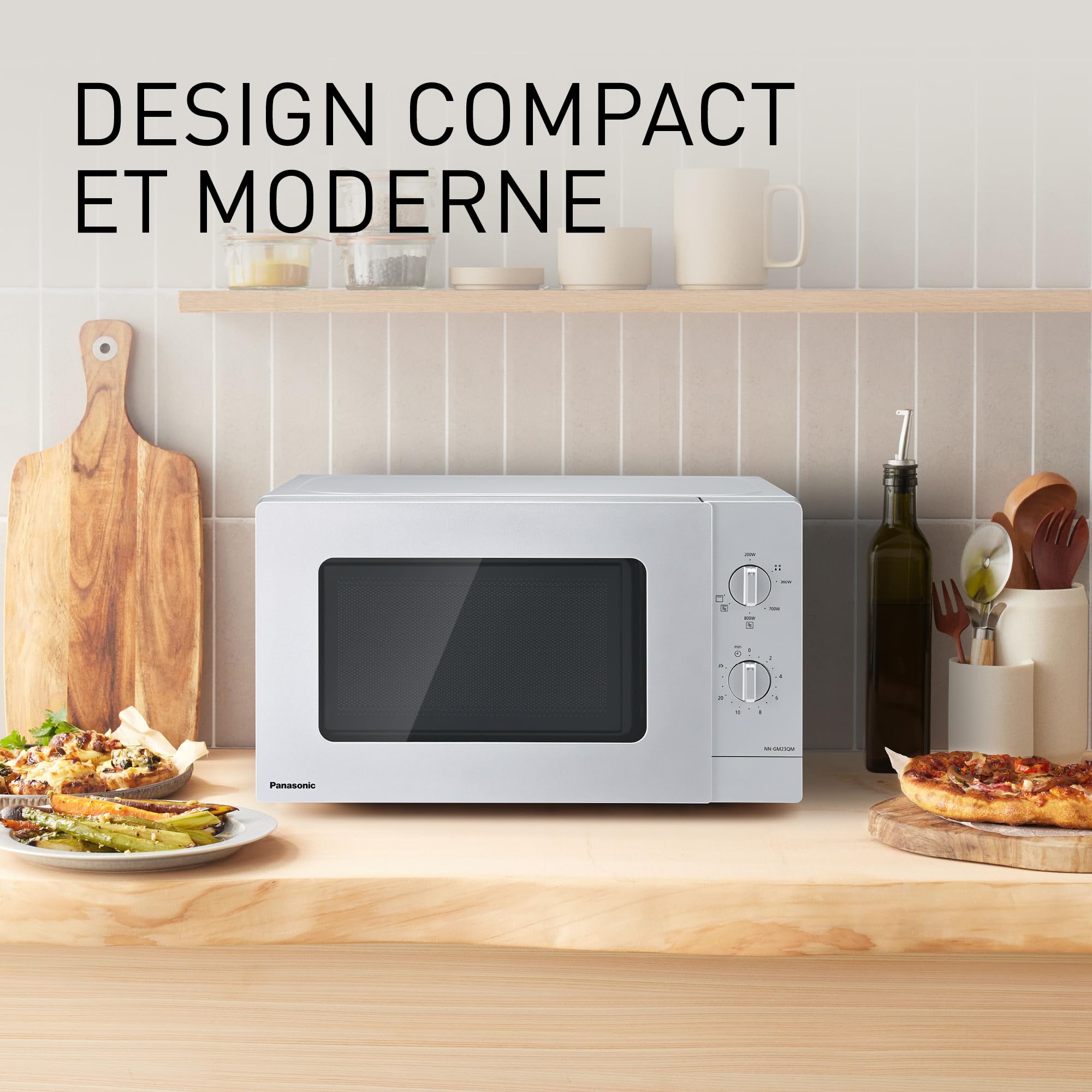 Panasonic NN-GM23QMEPG Four à Micro-Ondes Gril 20L avec Plateau en Verre et Grille Métallique, 800W, Grill 1000W, Décongélation, Réglage par Cadran, Quick 30, Minuterie, Argent